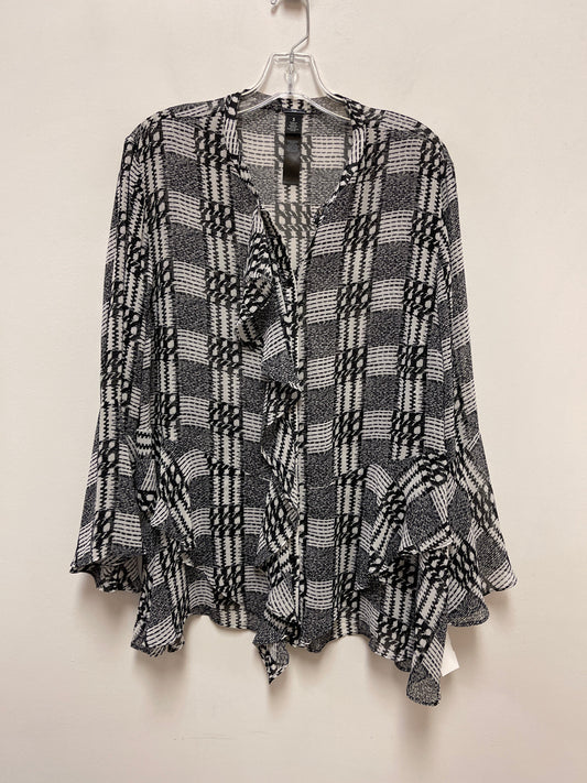 Top Long Sleeve By Chicos In Black & White, Size: Xl