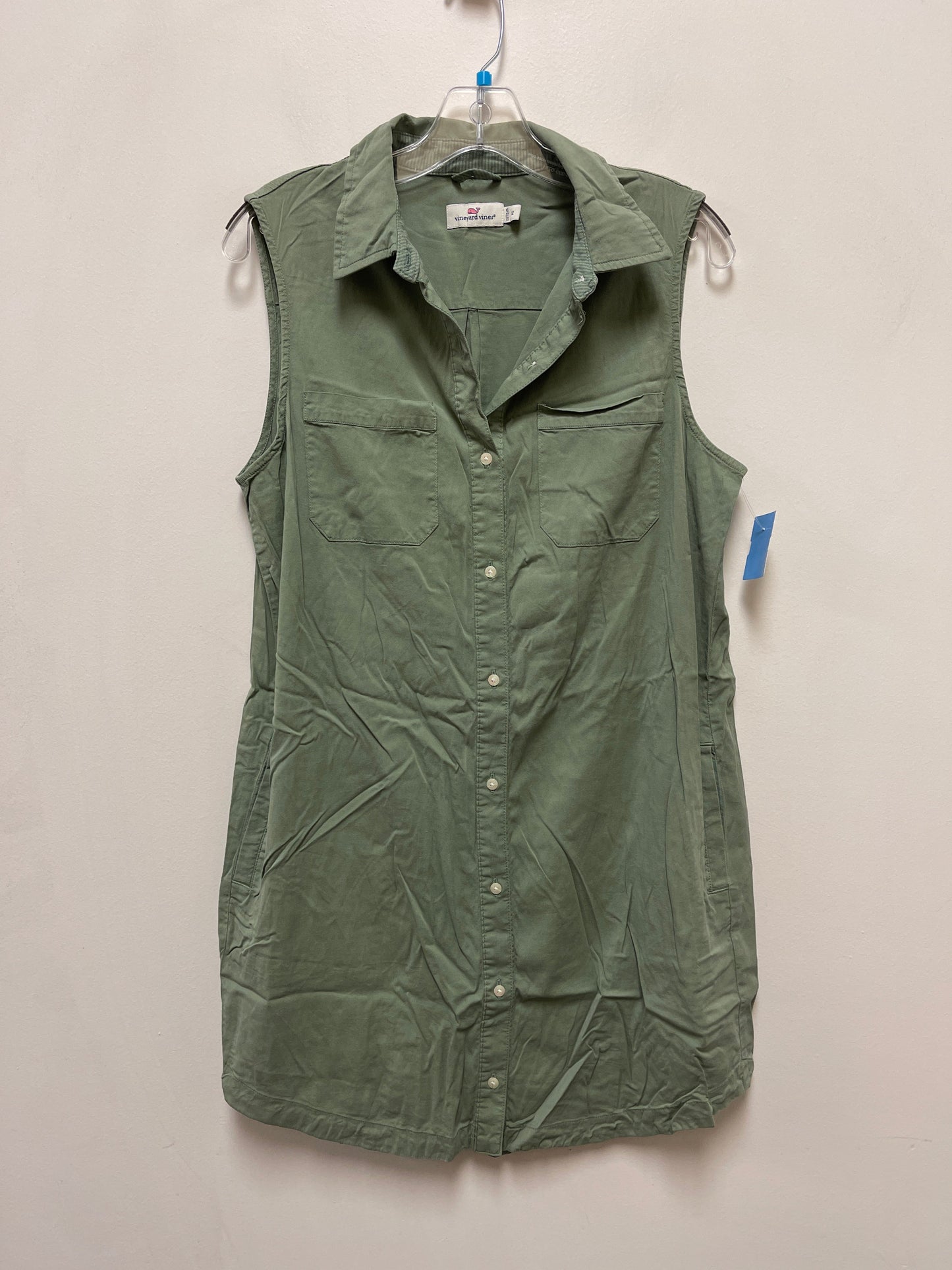 Dress Casual Short By Vineyard Vines In Green, Size: L