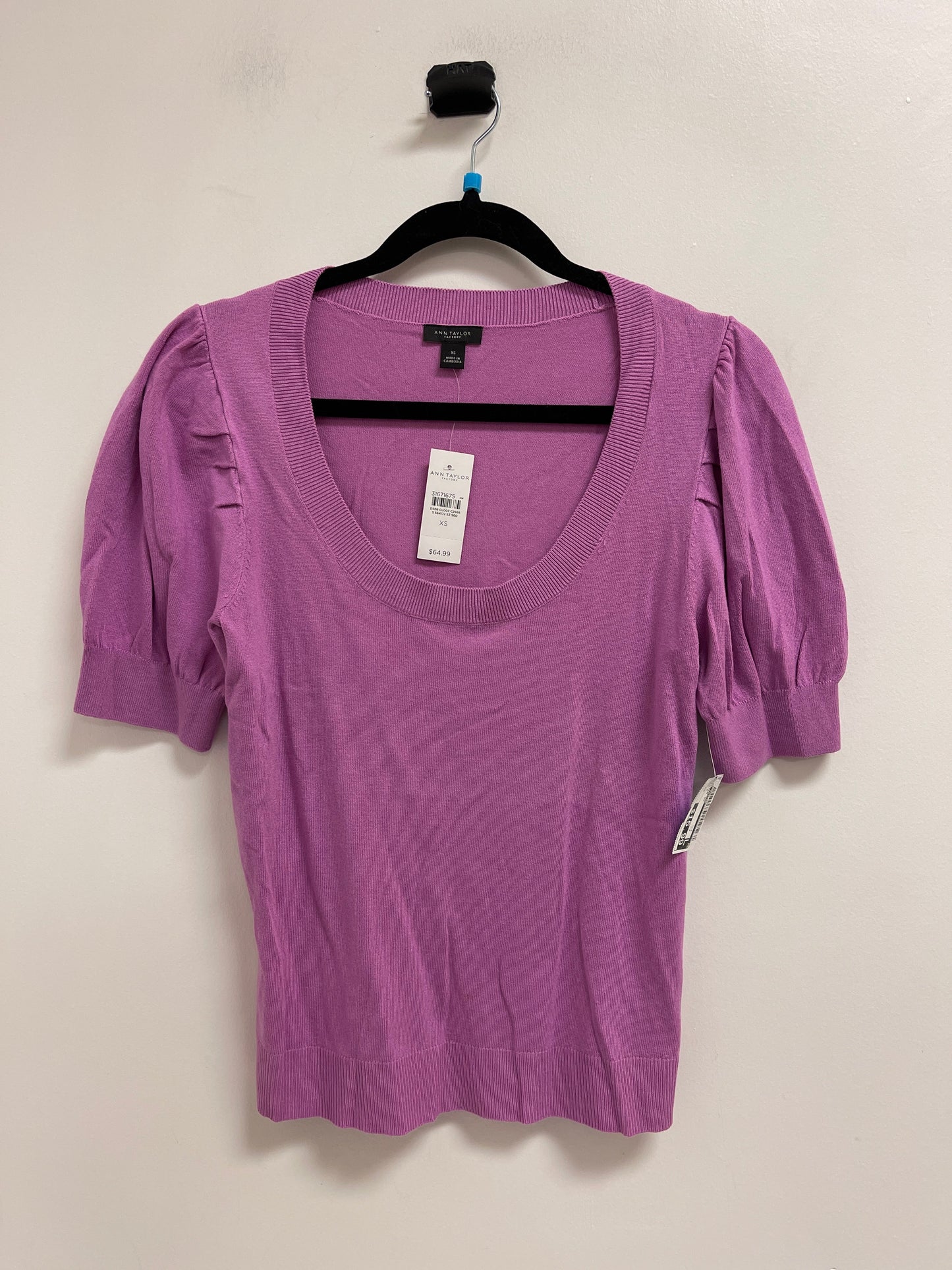 Sweater Short Sleeve By Ann Taylor In Purple, Size: Xs