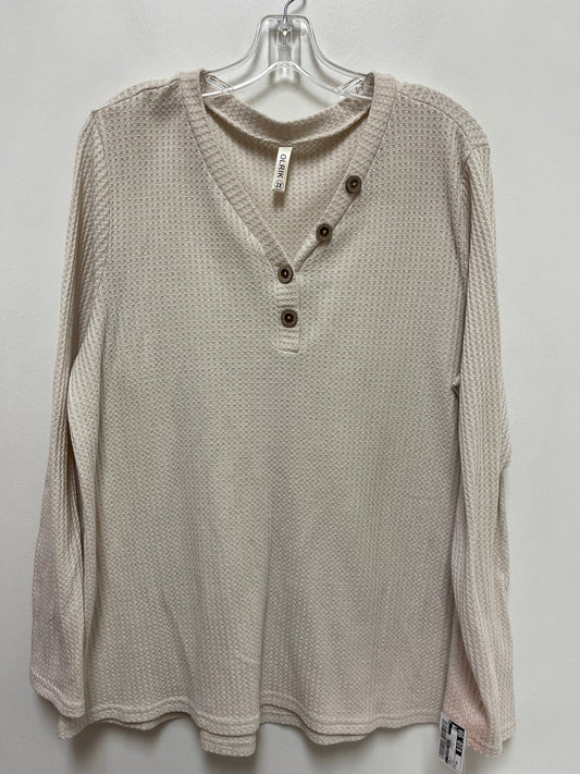 Top Long Sleeve By Clothes Mentor In Cream, Size: 2x