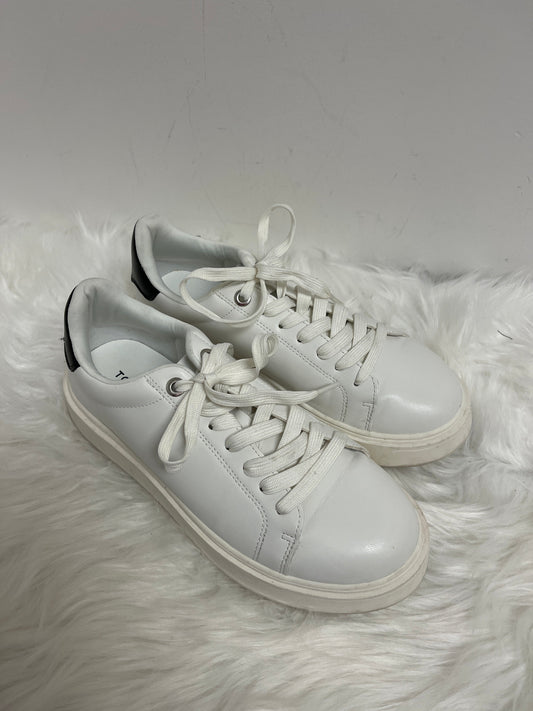 Shoes Sneakers By Torrid  Size: 9.5