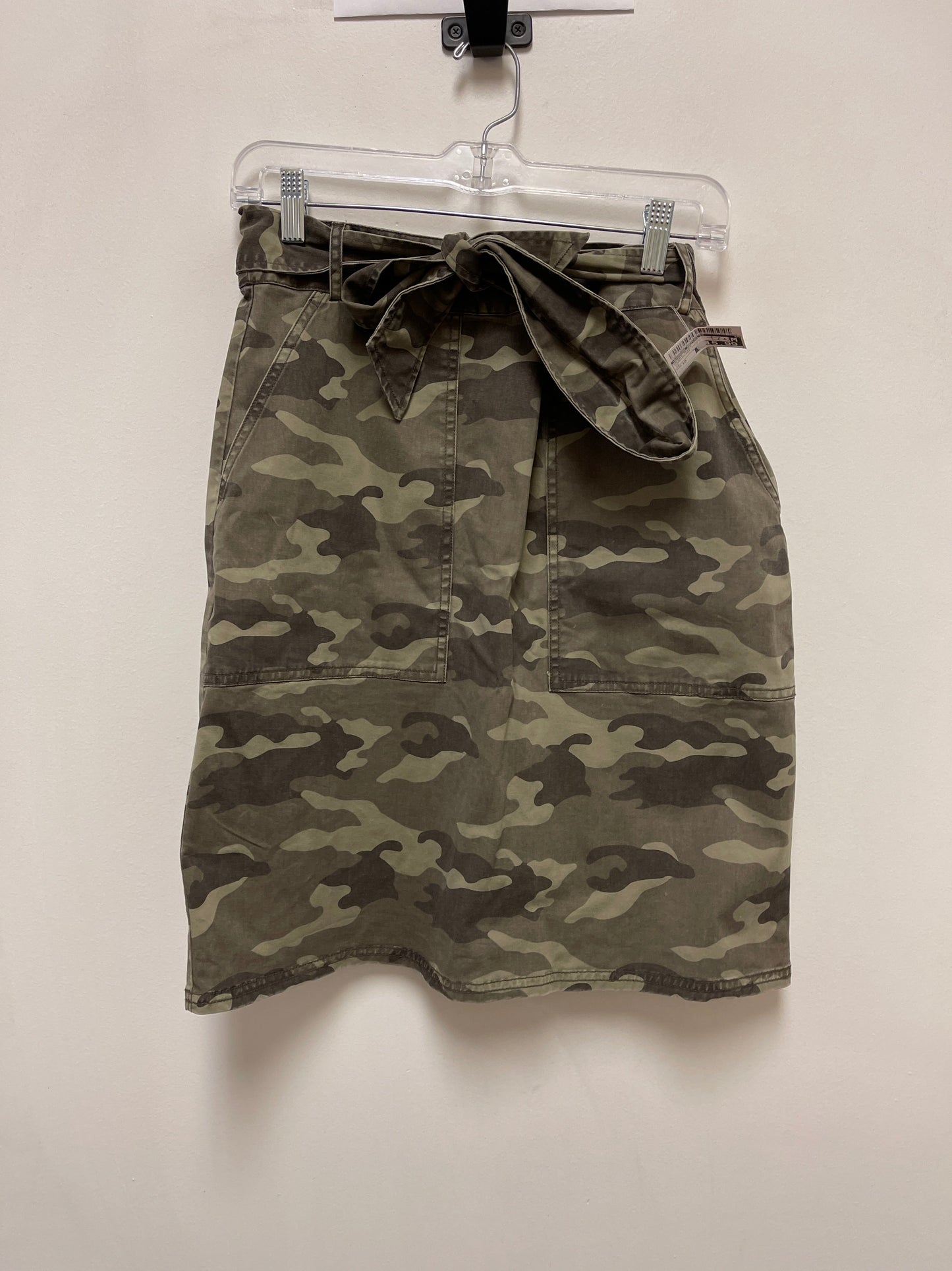 Skirt Midi By Banana Republic In Camouflage Print, Size: 10