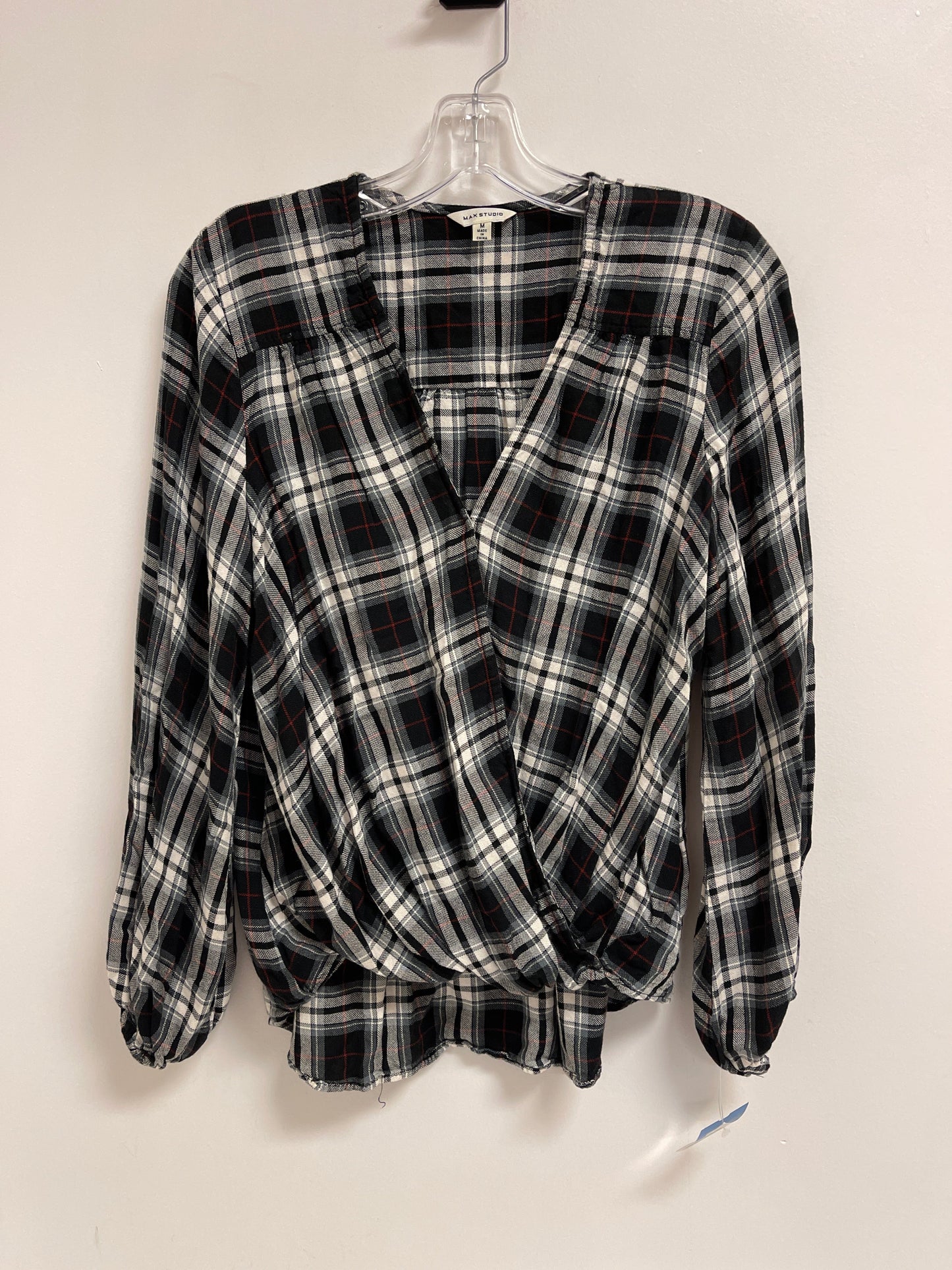 Top Long Sleeve By Max Studio In Plaid Pattern, Size: M