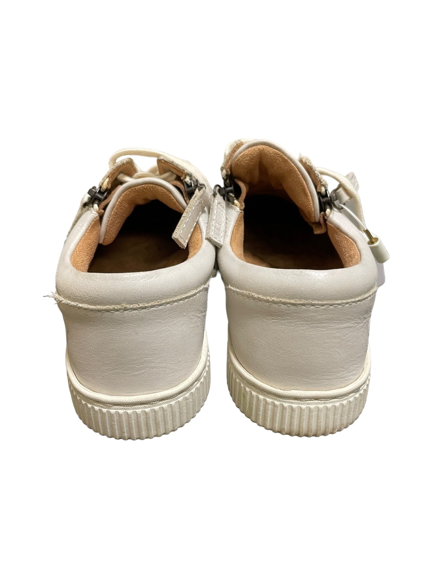 Shoes Flats By Born In Cream, Size: 6.5