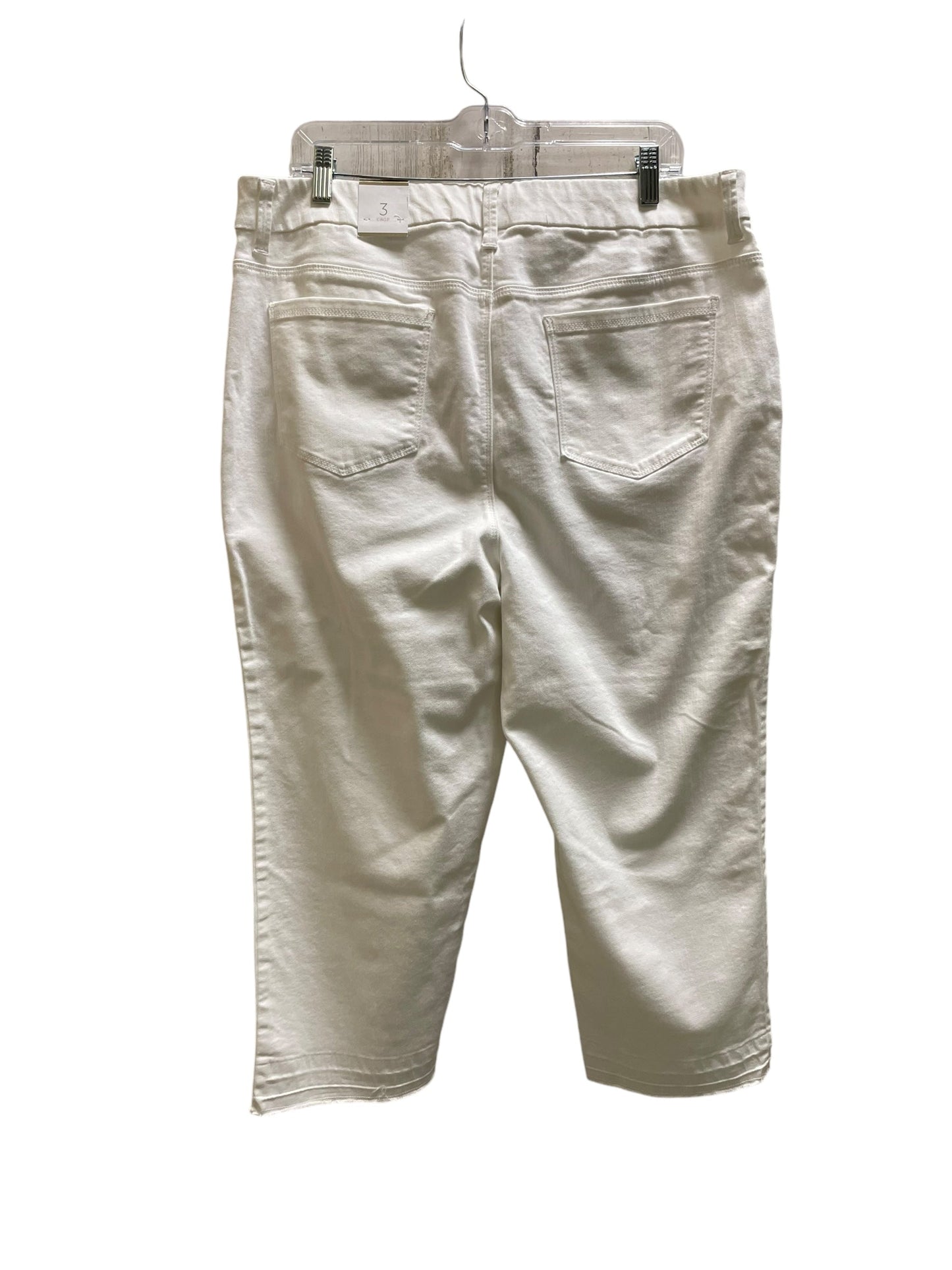 Pants Chinos & Khakis By Chicos In White, Size: 16