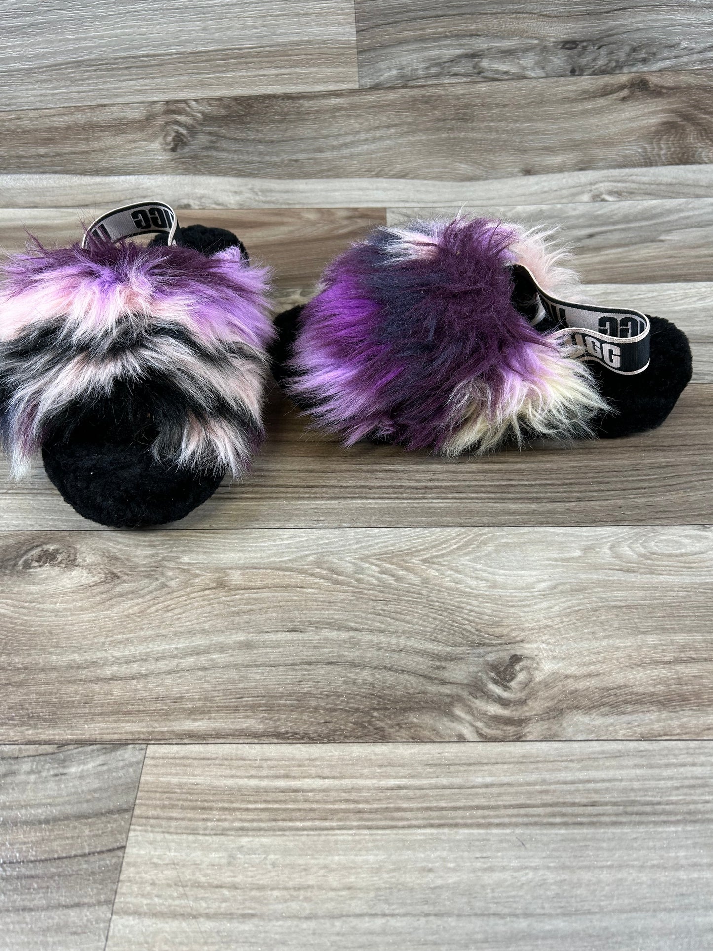 Slippers Designer By Ugg In Black & Purple