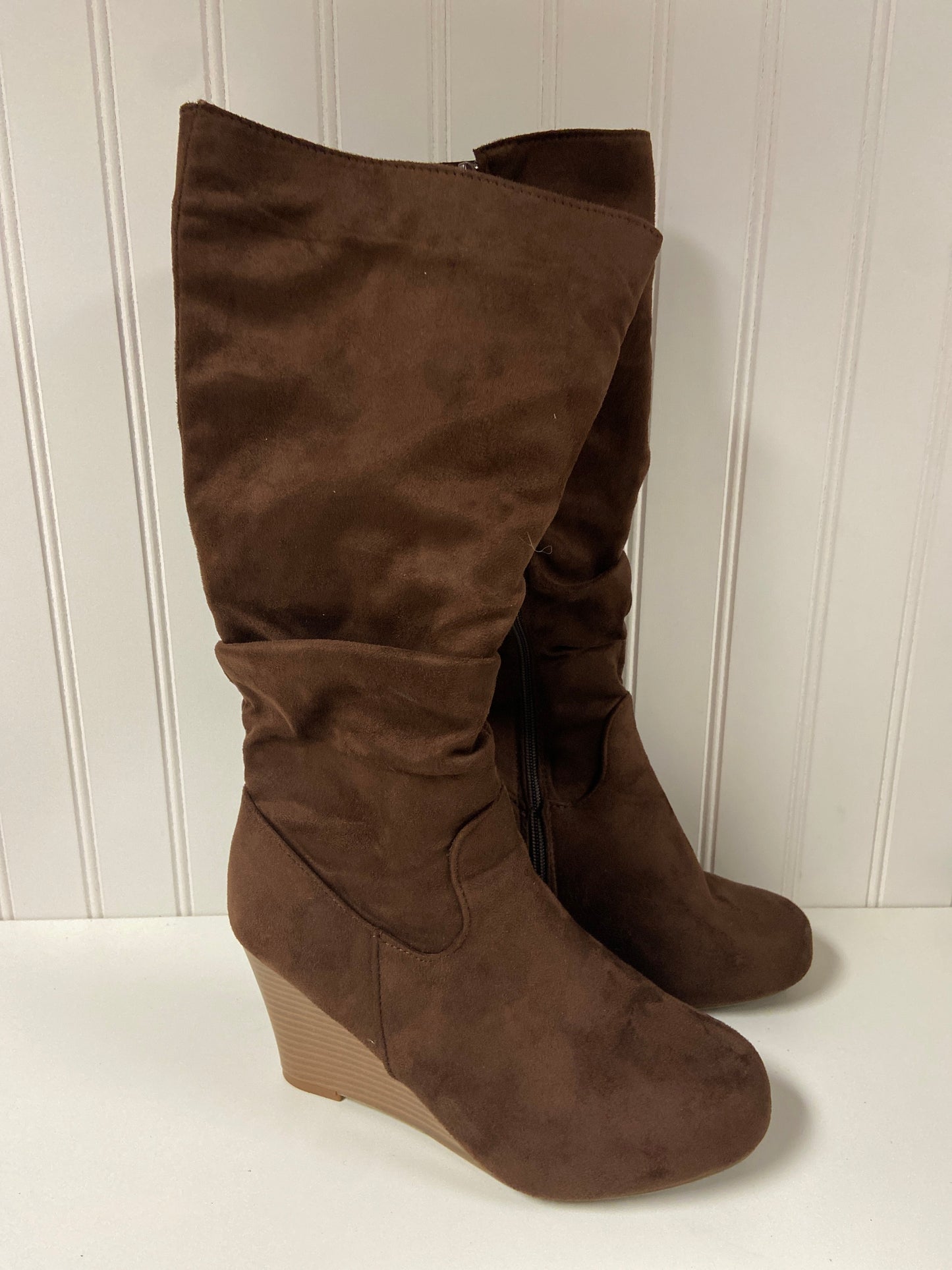 Brown Boots Knee Heels Clothes Mentor, Size 7.5