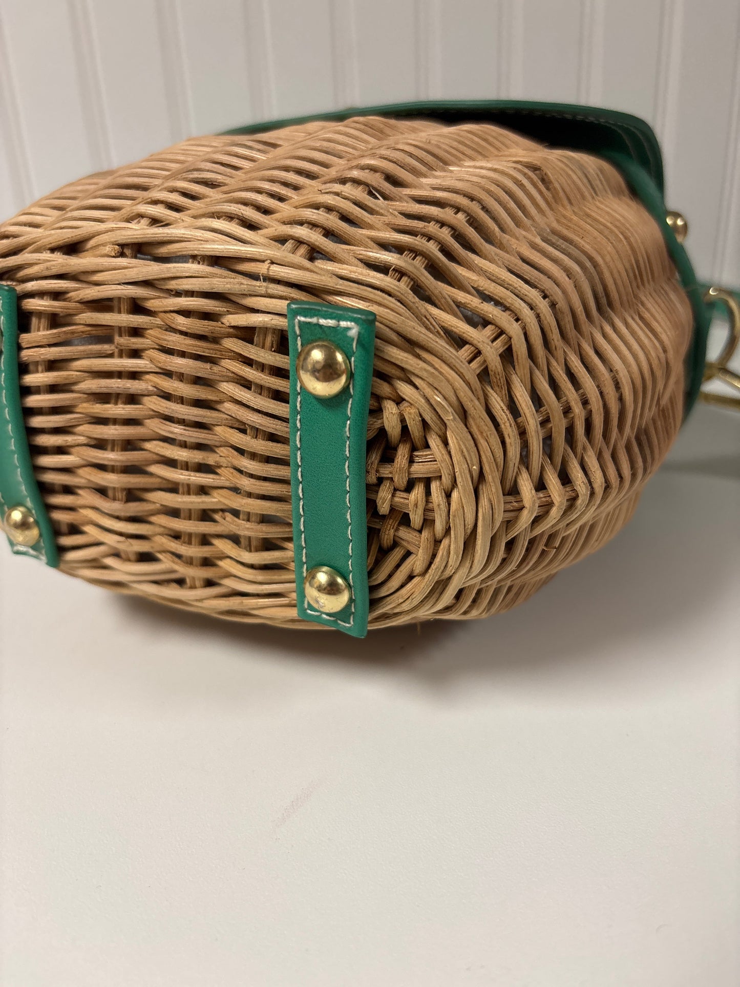 Crossbody By Tommy Bahama, Size: Medium