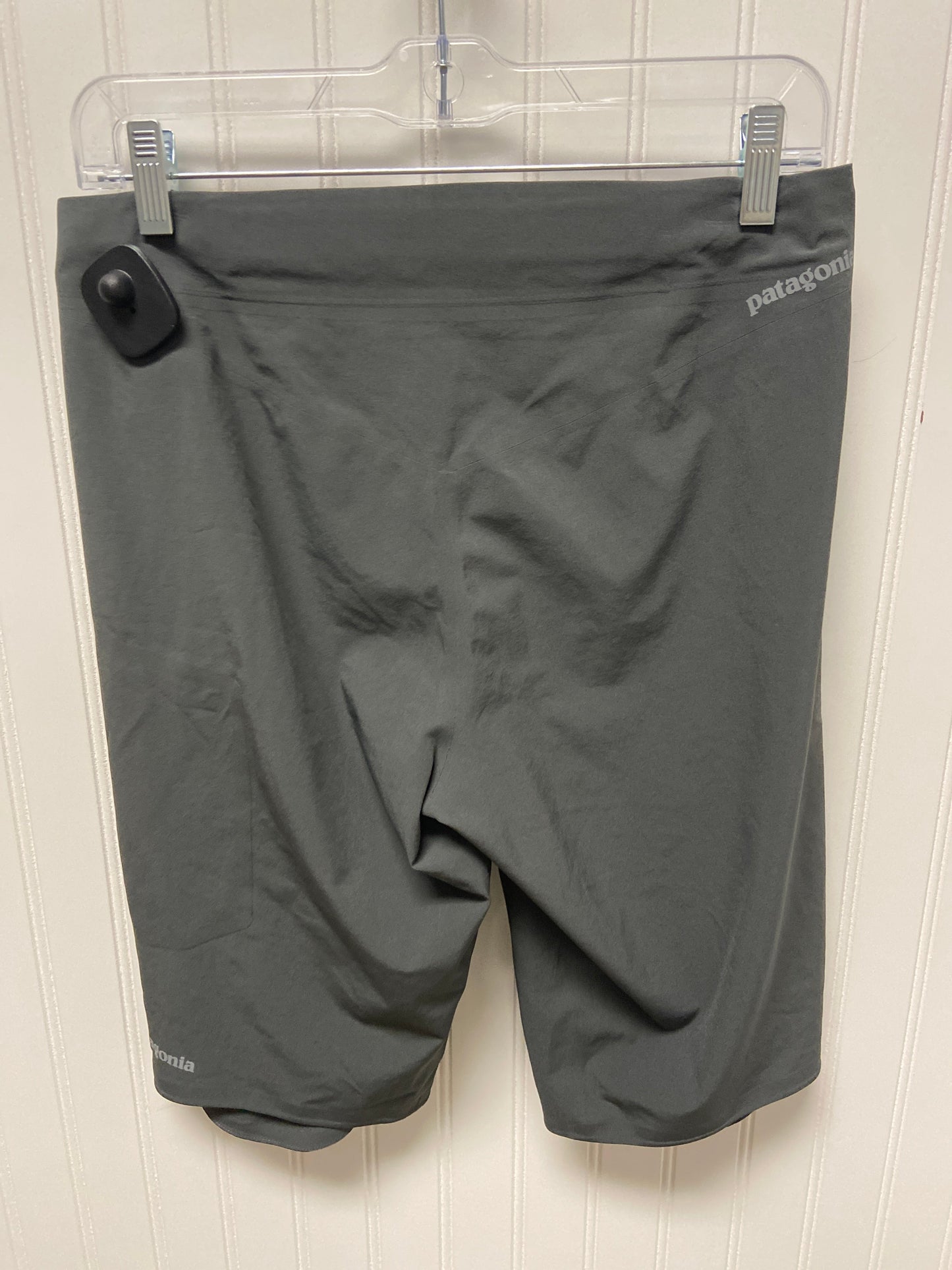 Athletic Capris By Patagonia In Grey, Size: 6