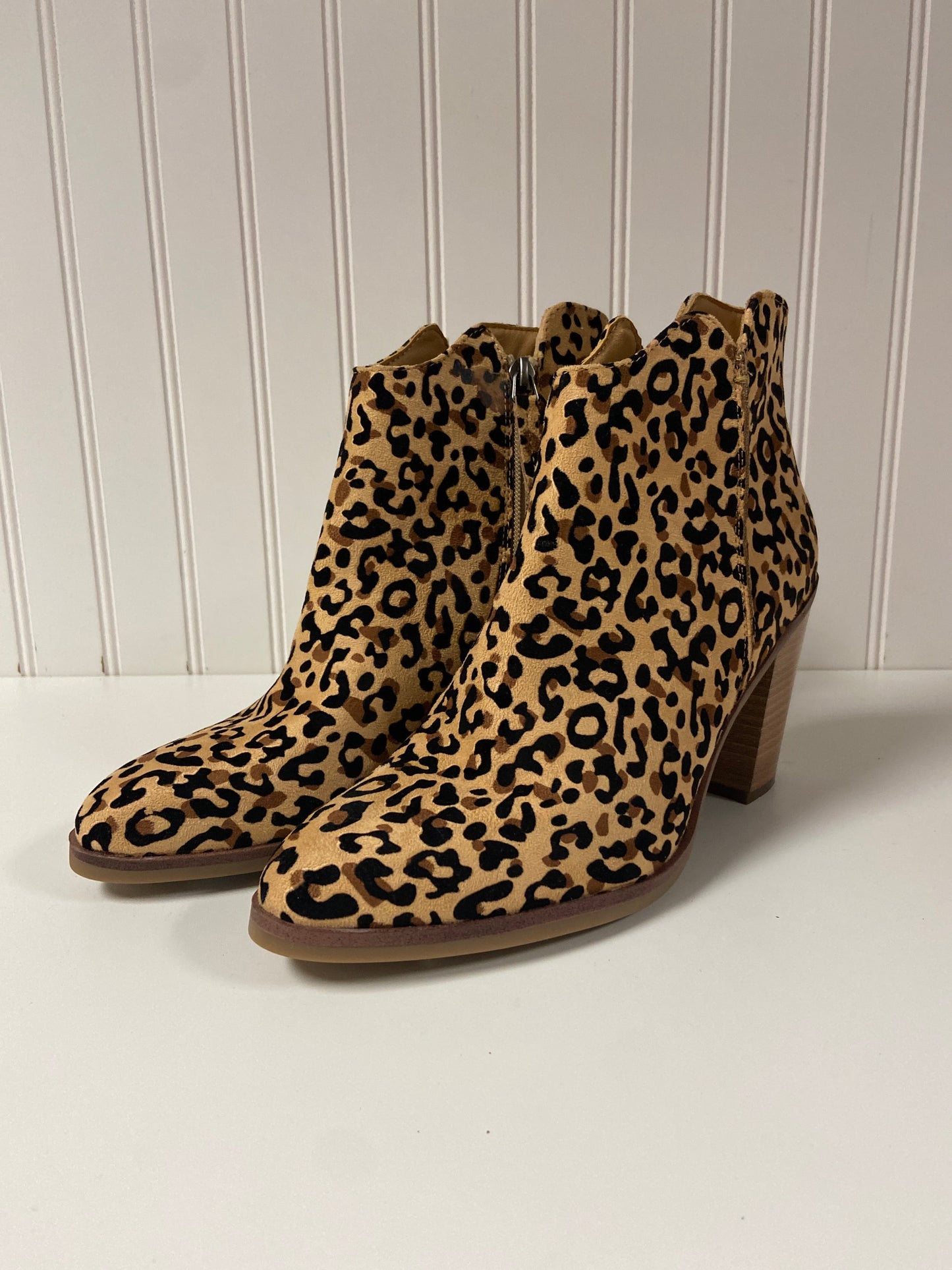 Boots Ankle Heels By Maurices In Animal Print, Size: 9