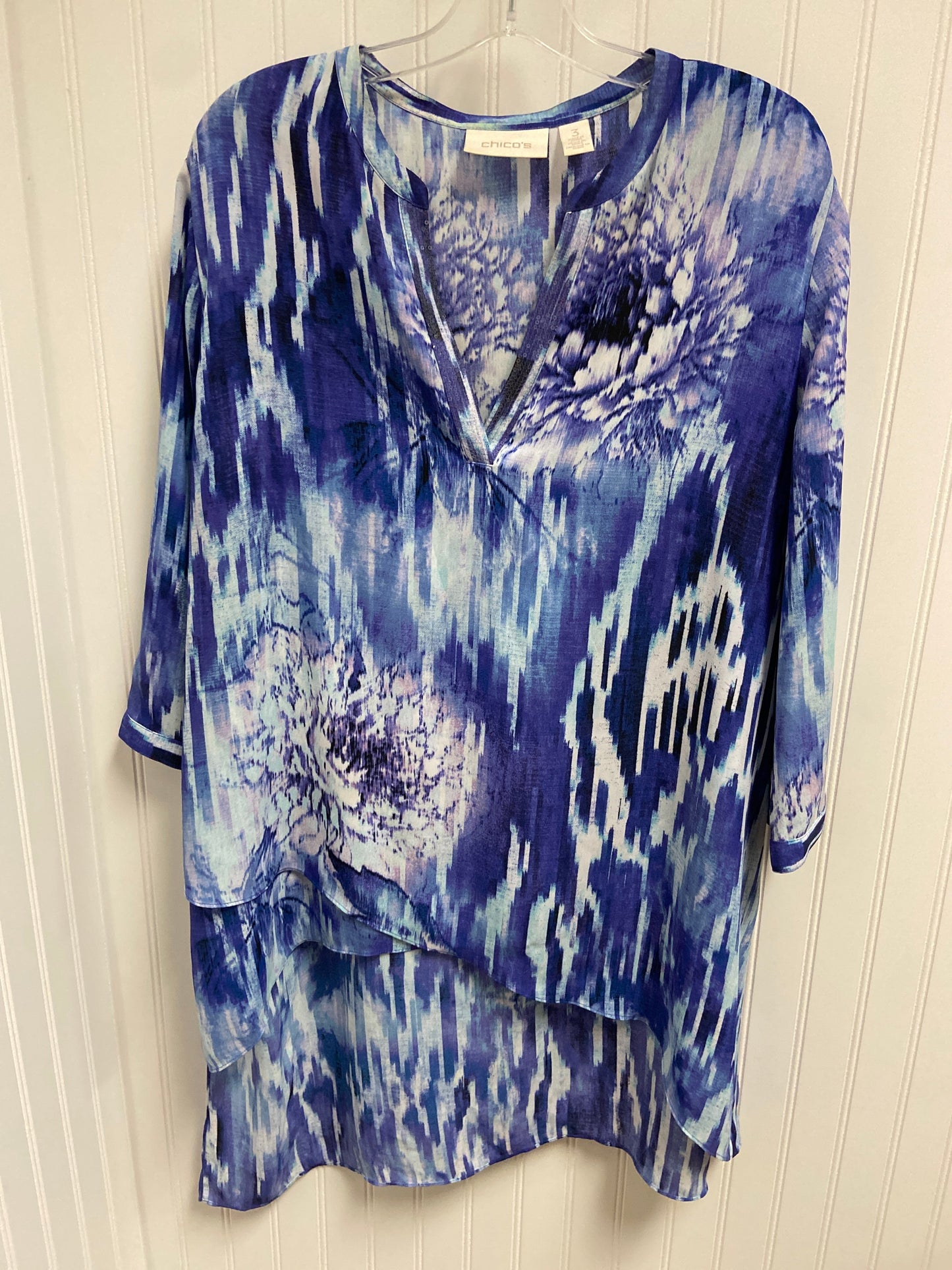 Top Long Sleeve By Chicos In Blue & White, Size: Xl