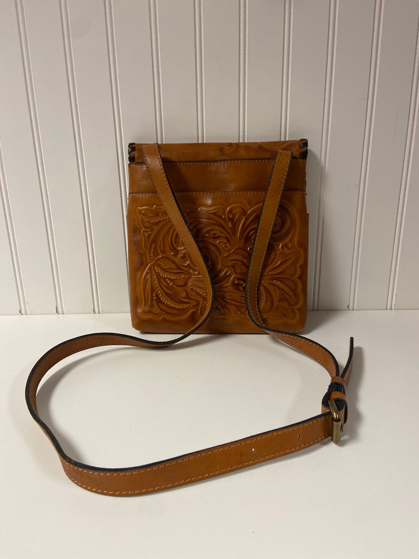 Crossbody Designer By Patricia Nash, Size: Medium