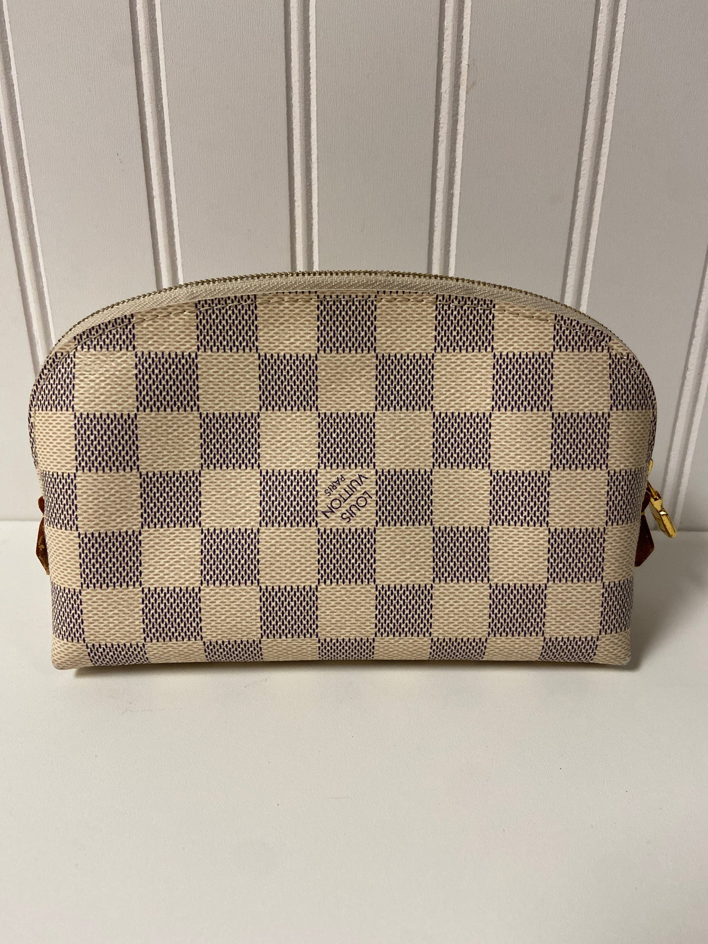 Makeup Bag Luxury Designer By Louis Vuitton, Size: Small