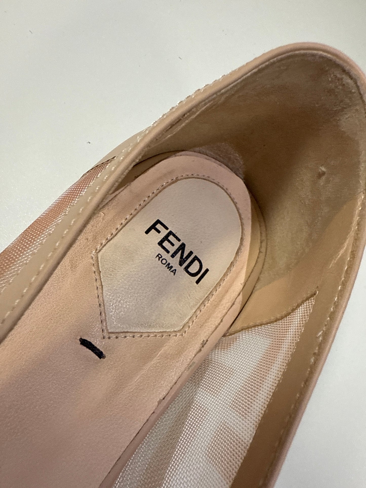 Shoes Luxury Designer By Fendi In Beige, Size: 6.5