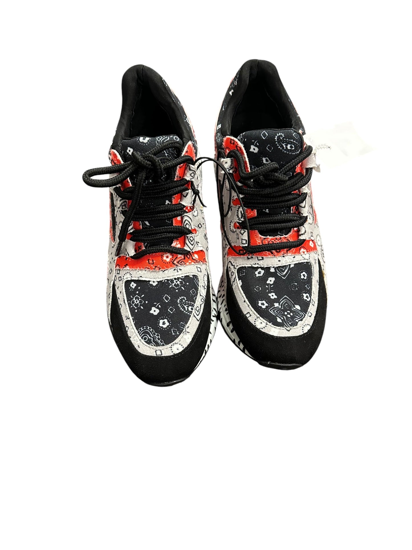 Shoes Sneakers By Steve Madden In Black & Red, Size: 8.5