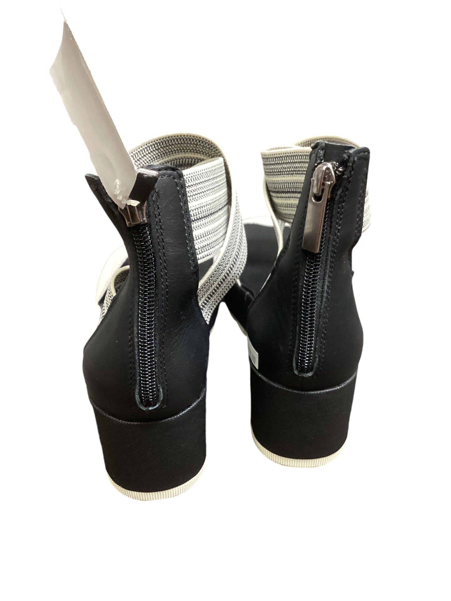 Sandals Heels Platform By Sorel In Black & White, Size: 7