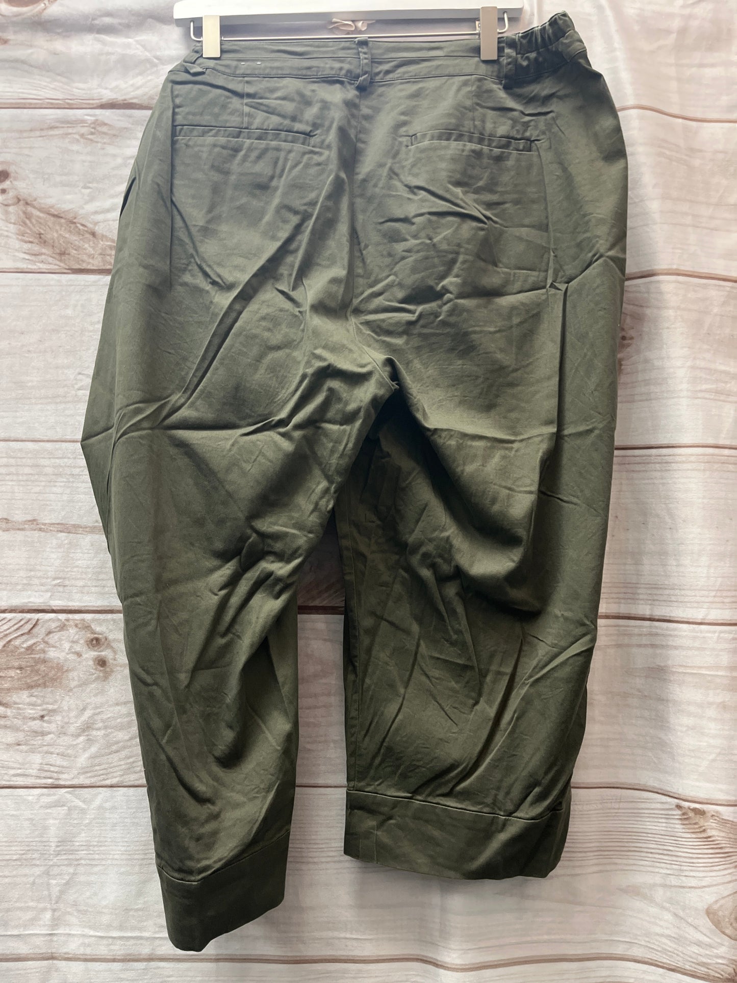 Capris By Cj Banks In Green, Size: 20