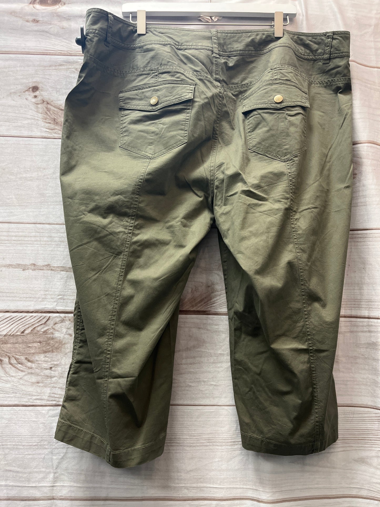 Capris By Cj Banks In Green, Size: 20