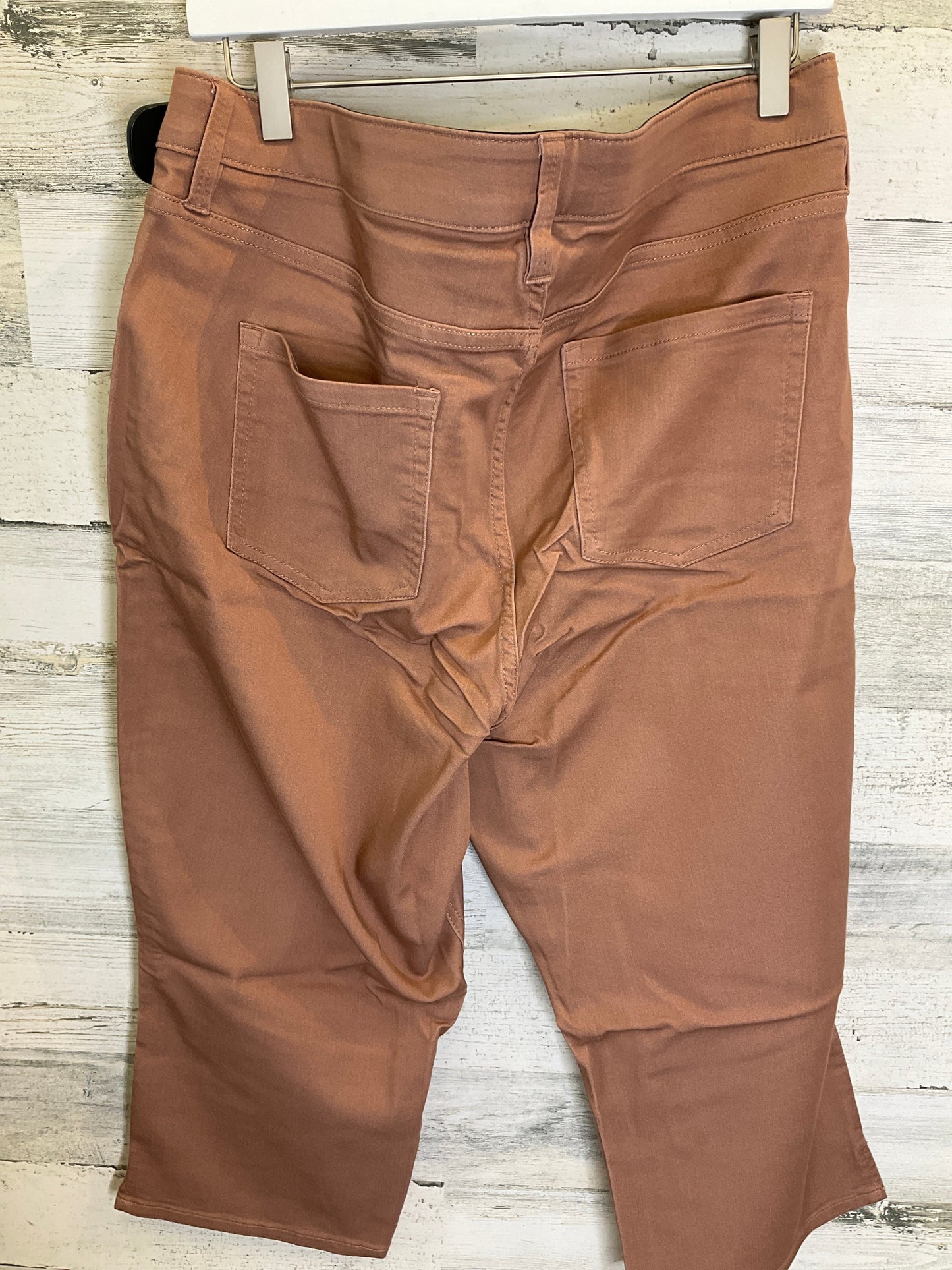 Tan Capris Liz Claiborne, Size 18