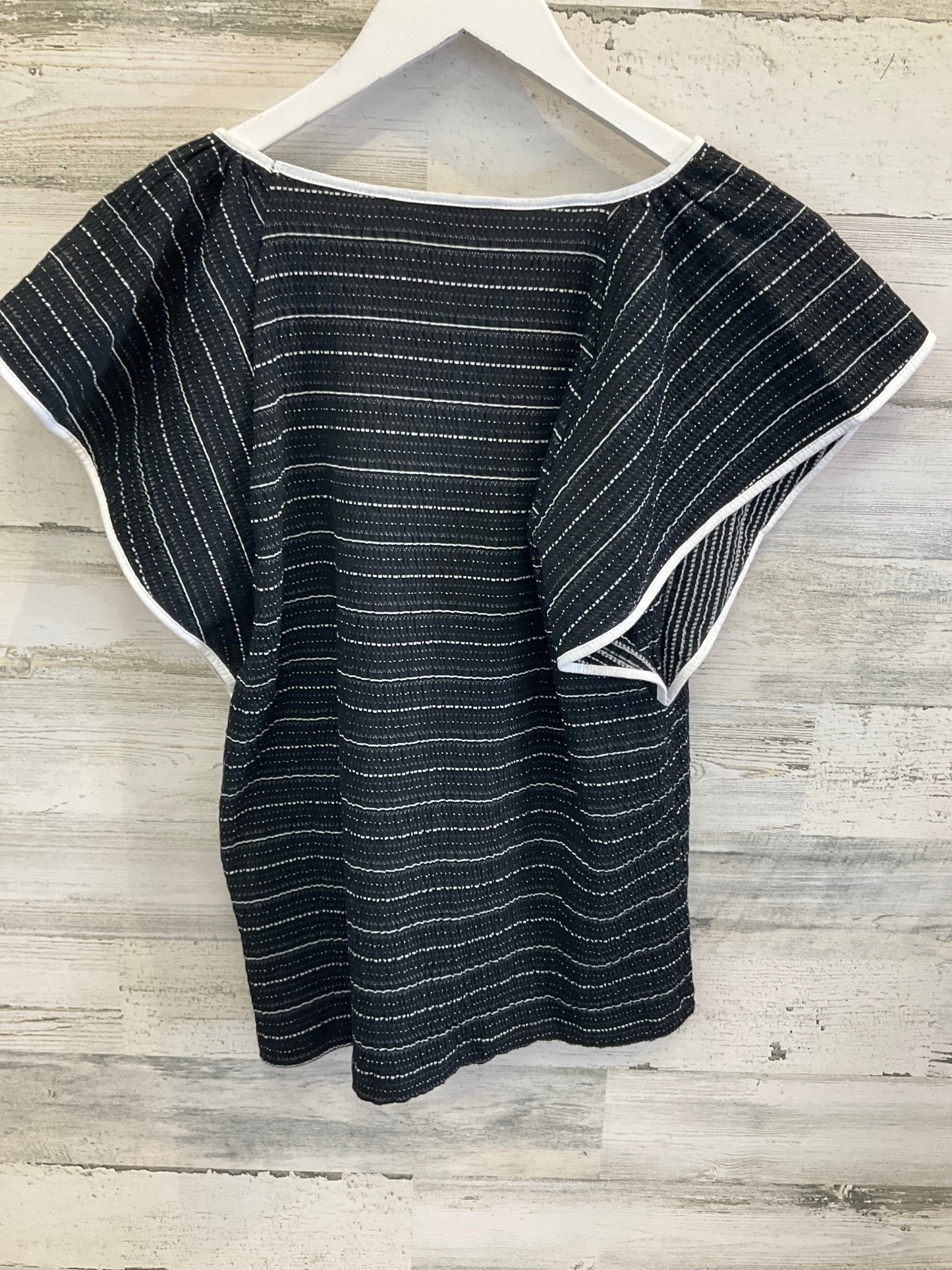 Top Short Sleeve By Loft In Black, Size: L