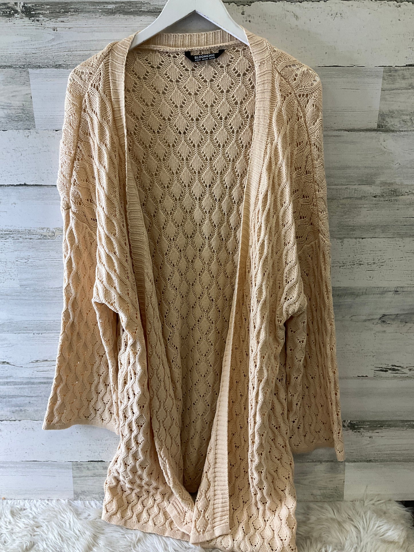 Sweater Cardigan By Clothes Mentor In Tan, Size: 3x