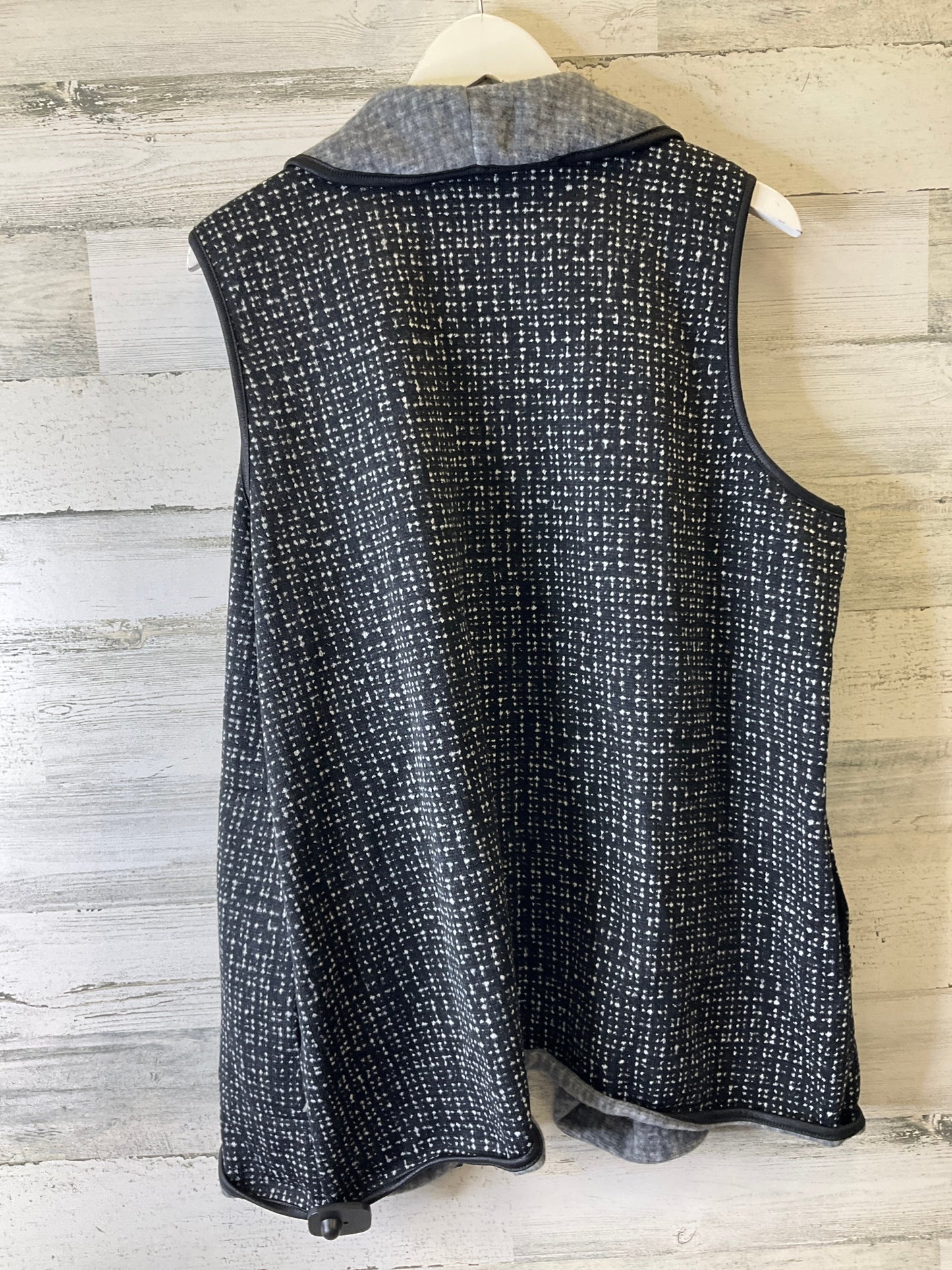 Vest Fleece By Chicos In Grey, Size: Xl