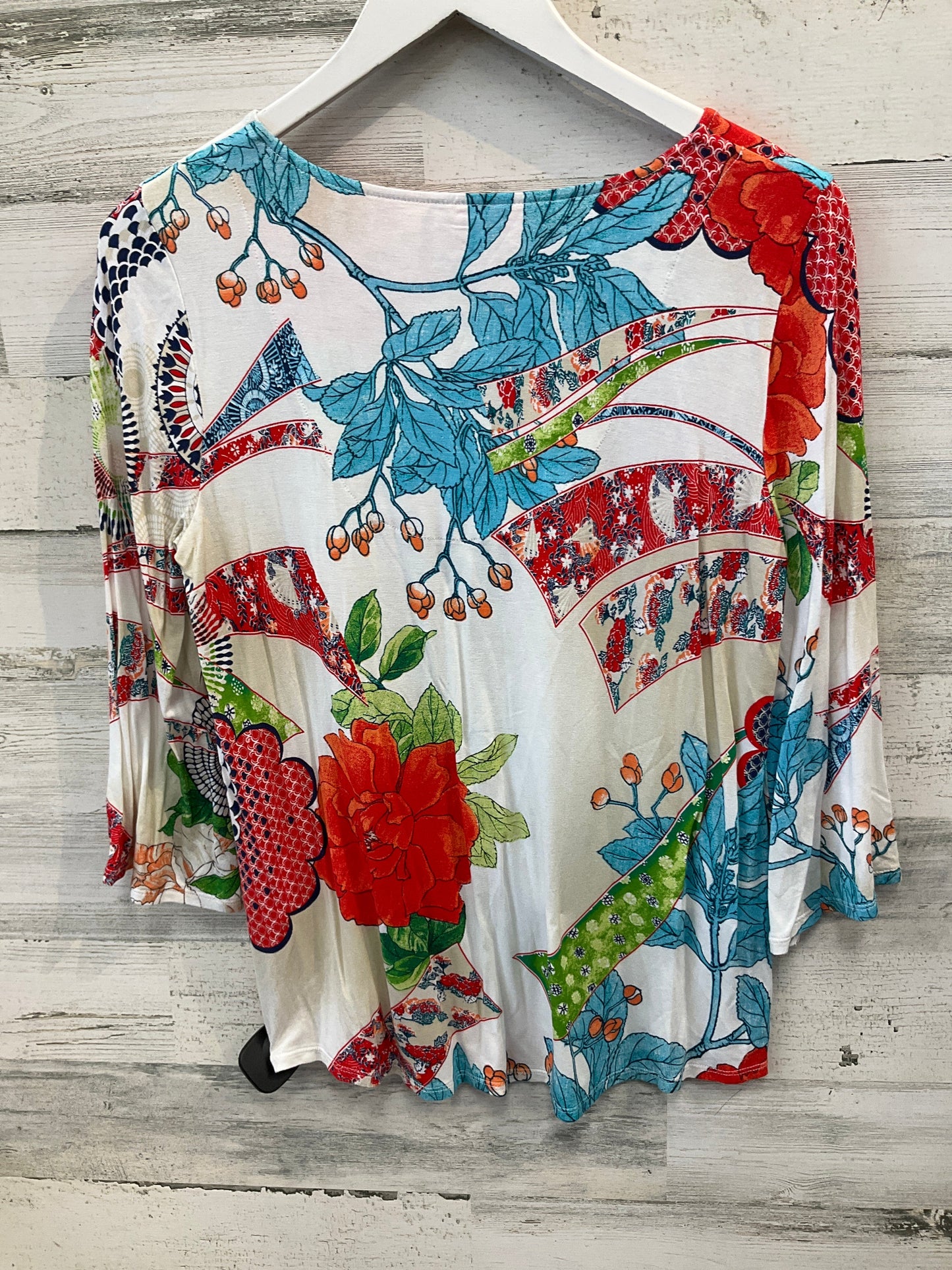 Top 3/4 Sleeve By Chicos In Multi-colored, Size: S