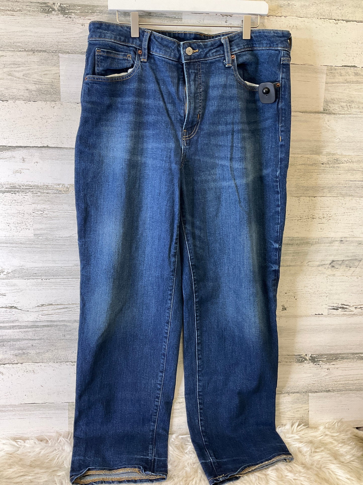 Jeans Flared By Old Navy In Blue, Size: 16