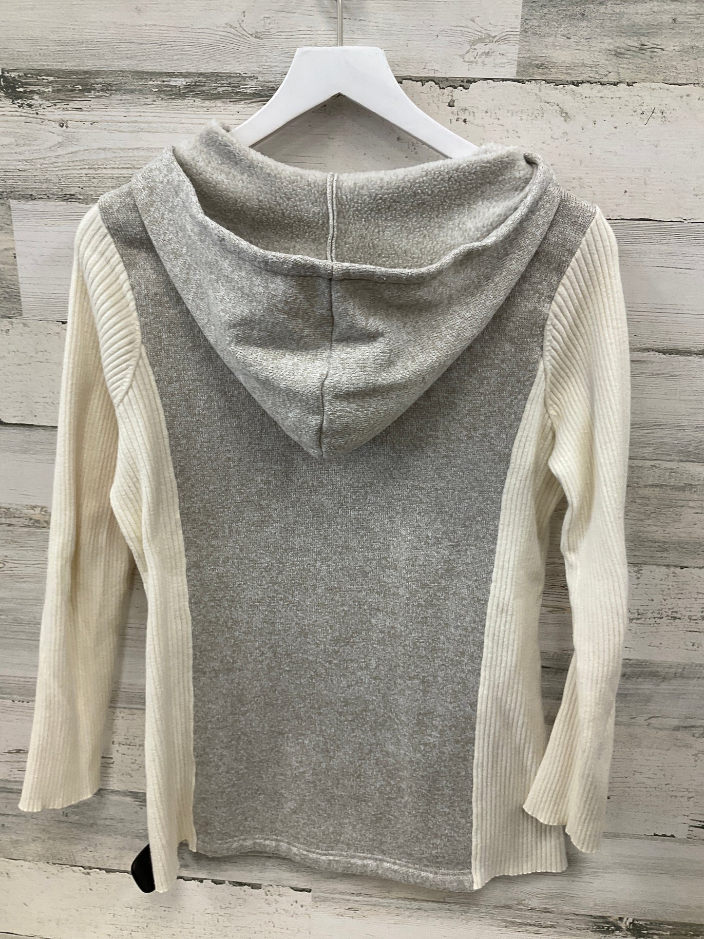 Sweater By Royal Robbins In Cream, Size: M