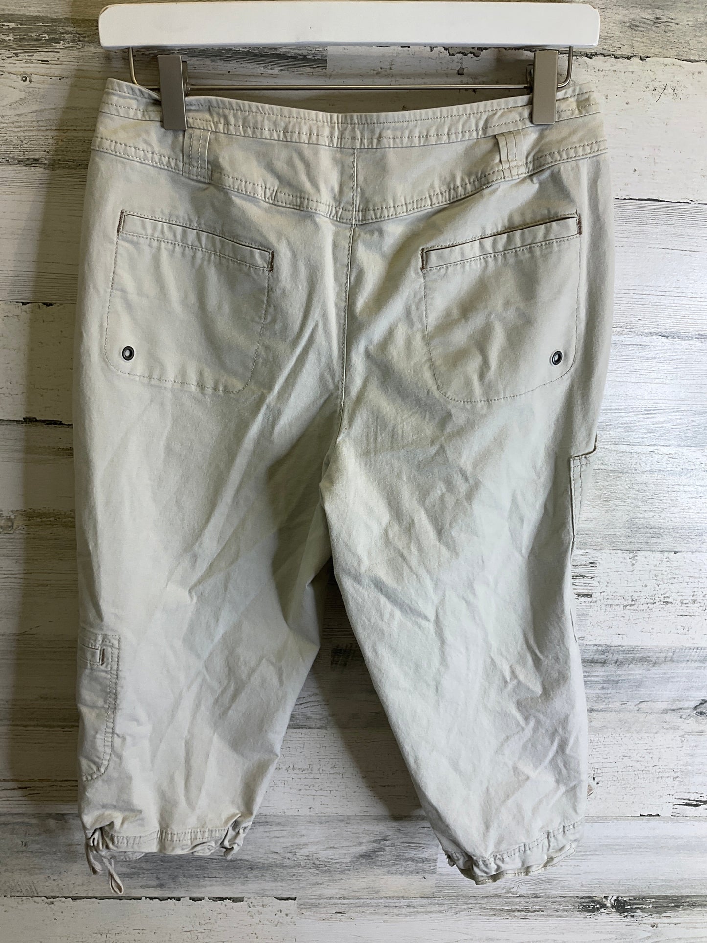 Capris By Coldwater Creek In Cream, Size: 6petite