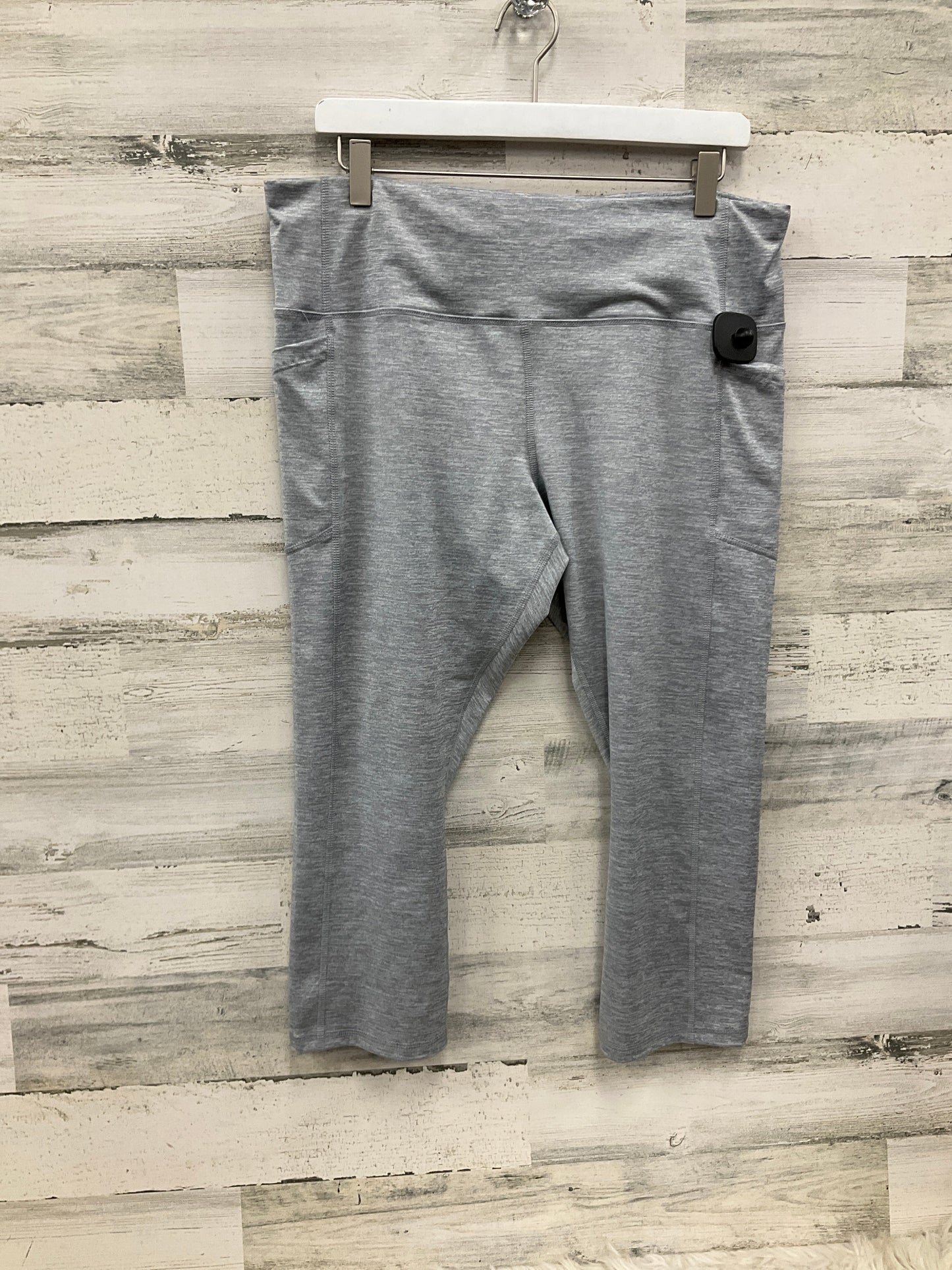 Athletic Capris By Cmc In Grey, Size: Xxl