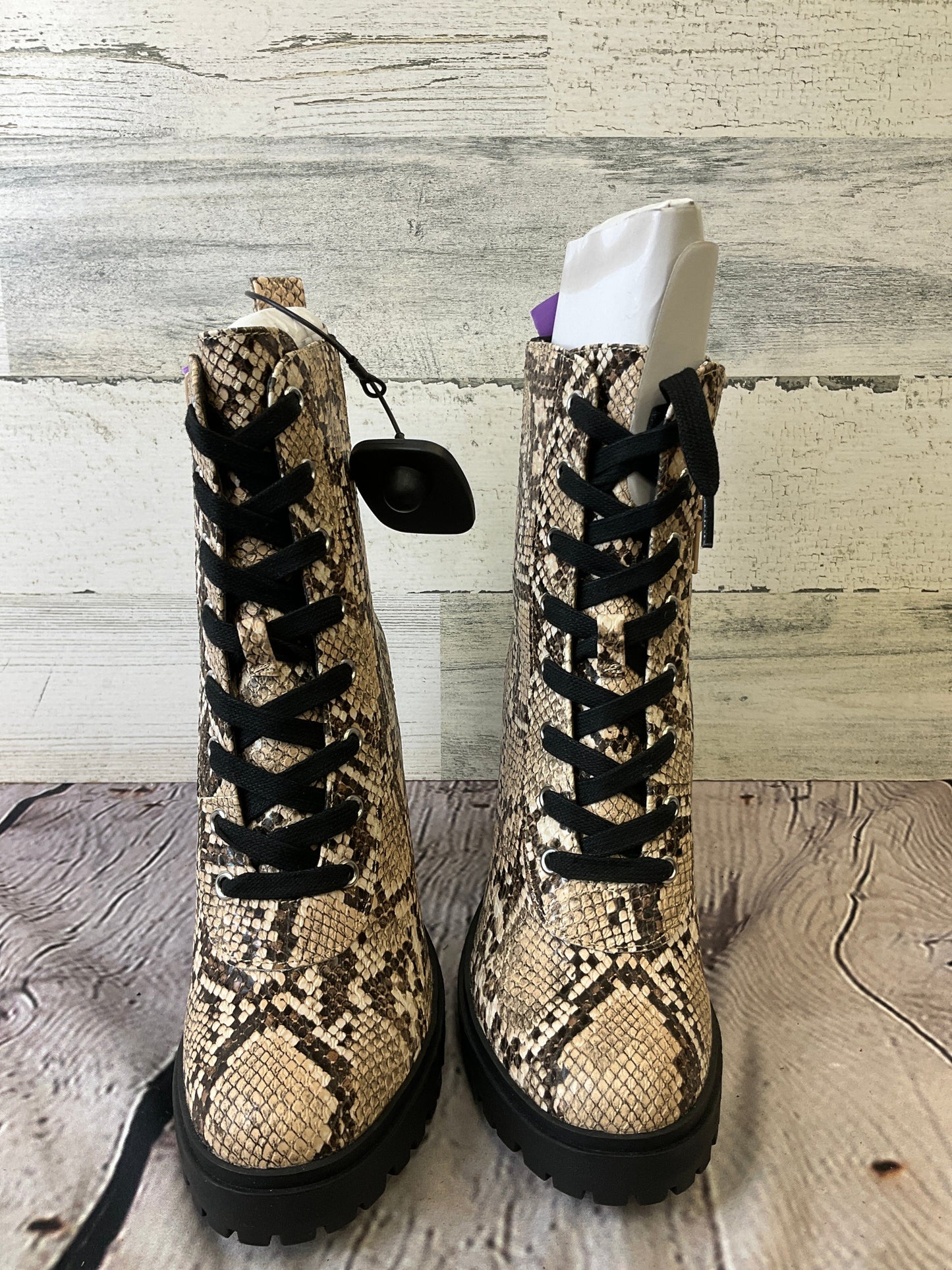 Snakeskin Print Boots Combat Steve Madden, Size 6.5