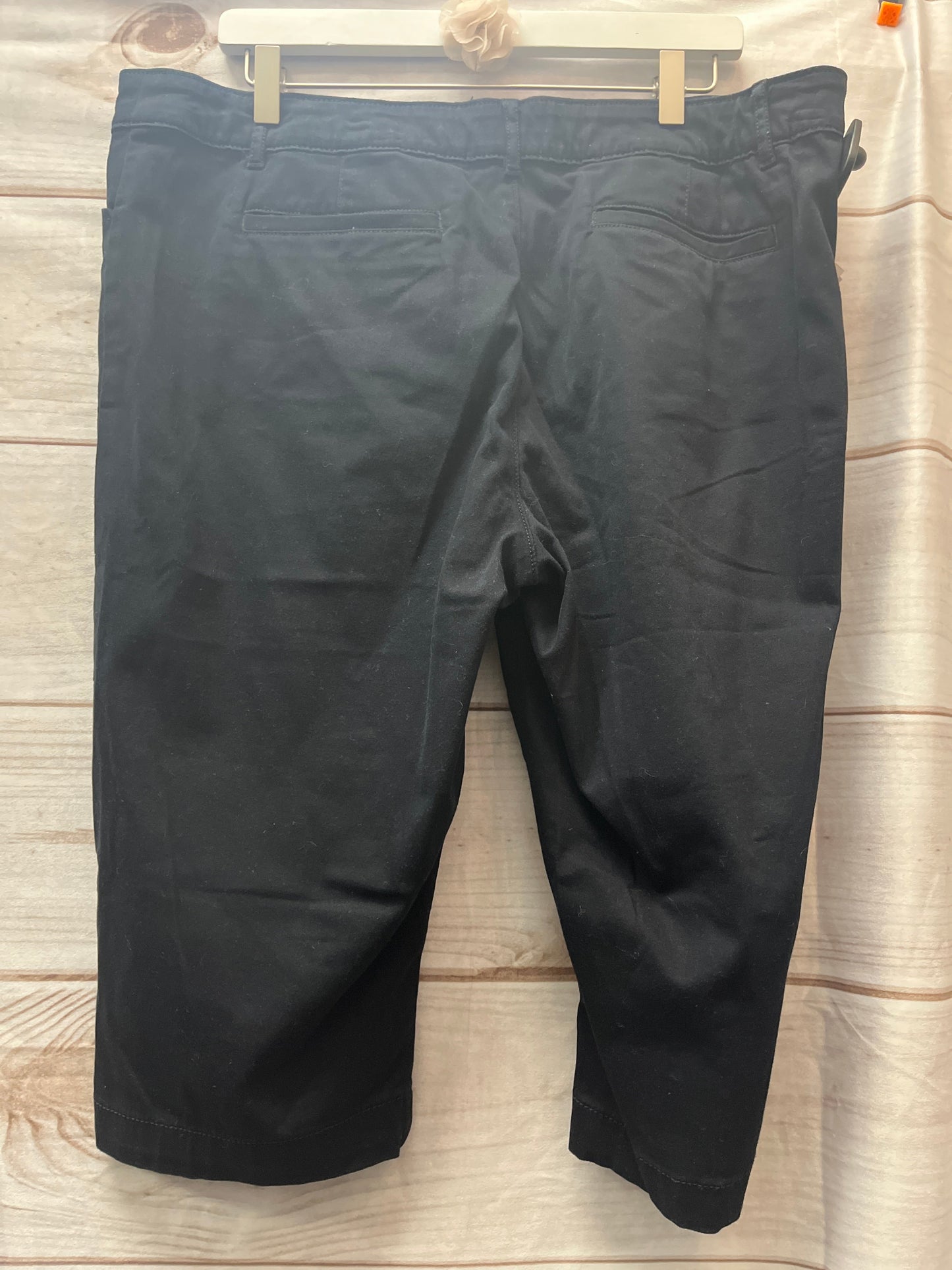 Capris By St Johns Bay In Black, Size: 18