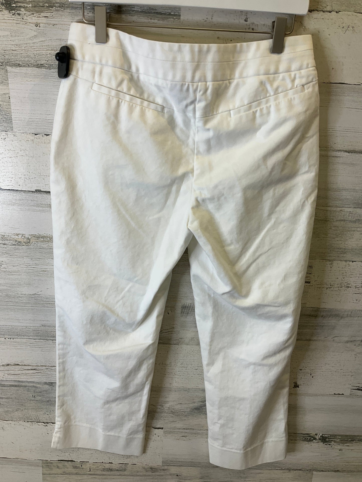 Capris By Willi Smith In White, Size: 6