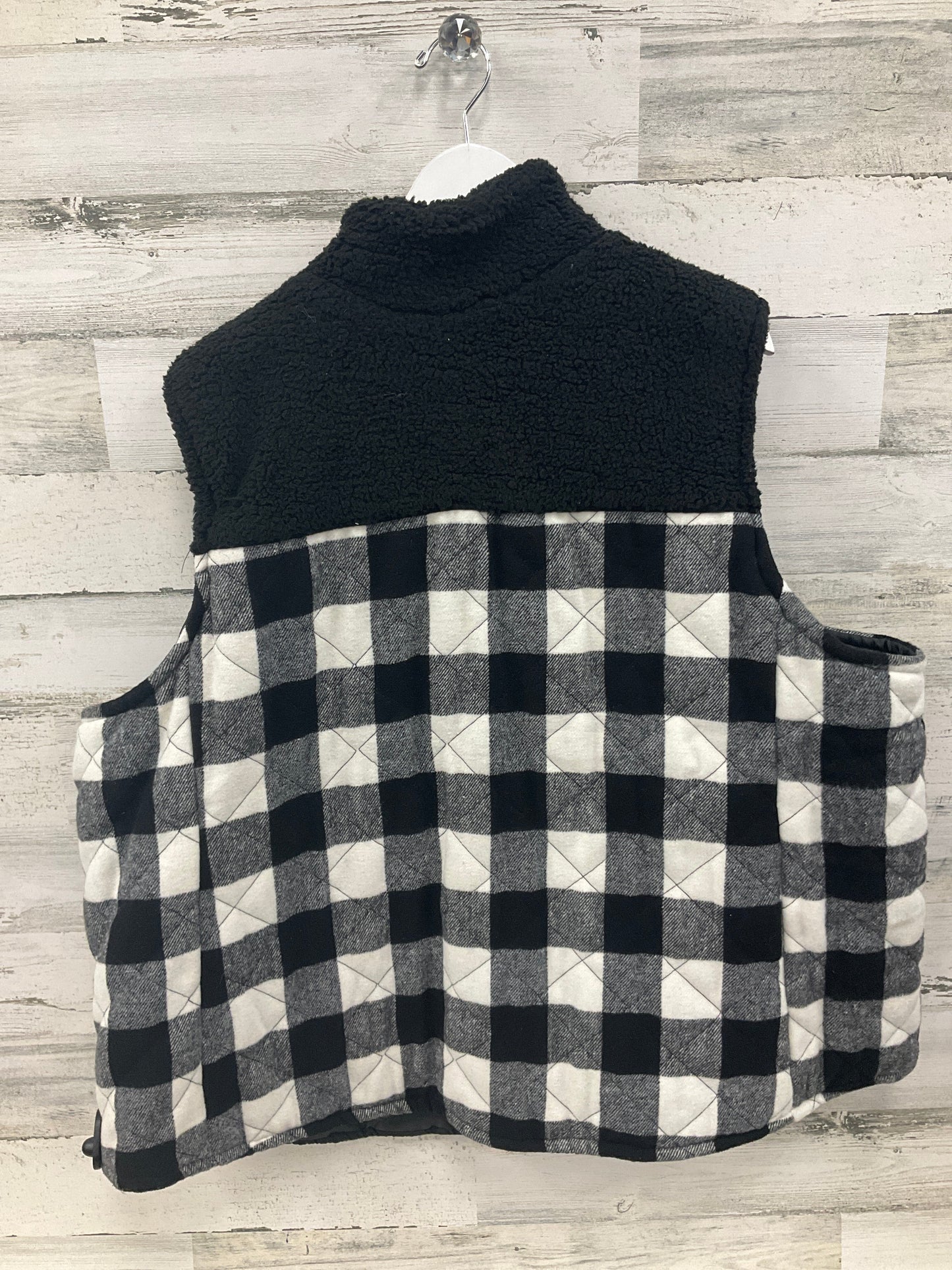 Vest Puffer & Quilted By Maurices In Black & White, Size: 4x