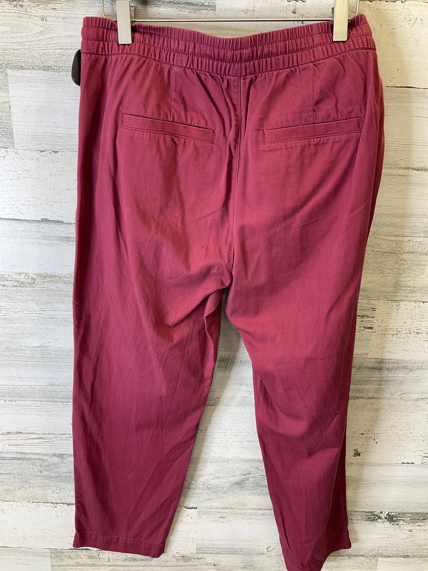 Capris By Gap In Red, Size: 8