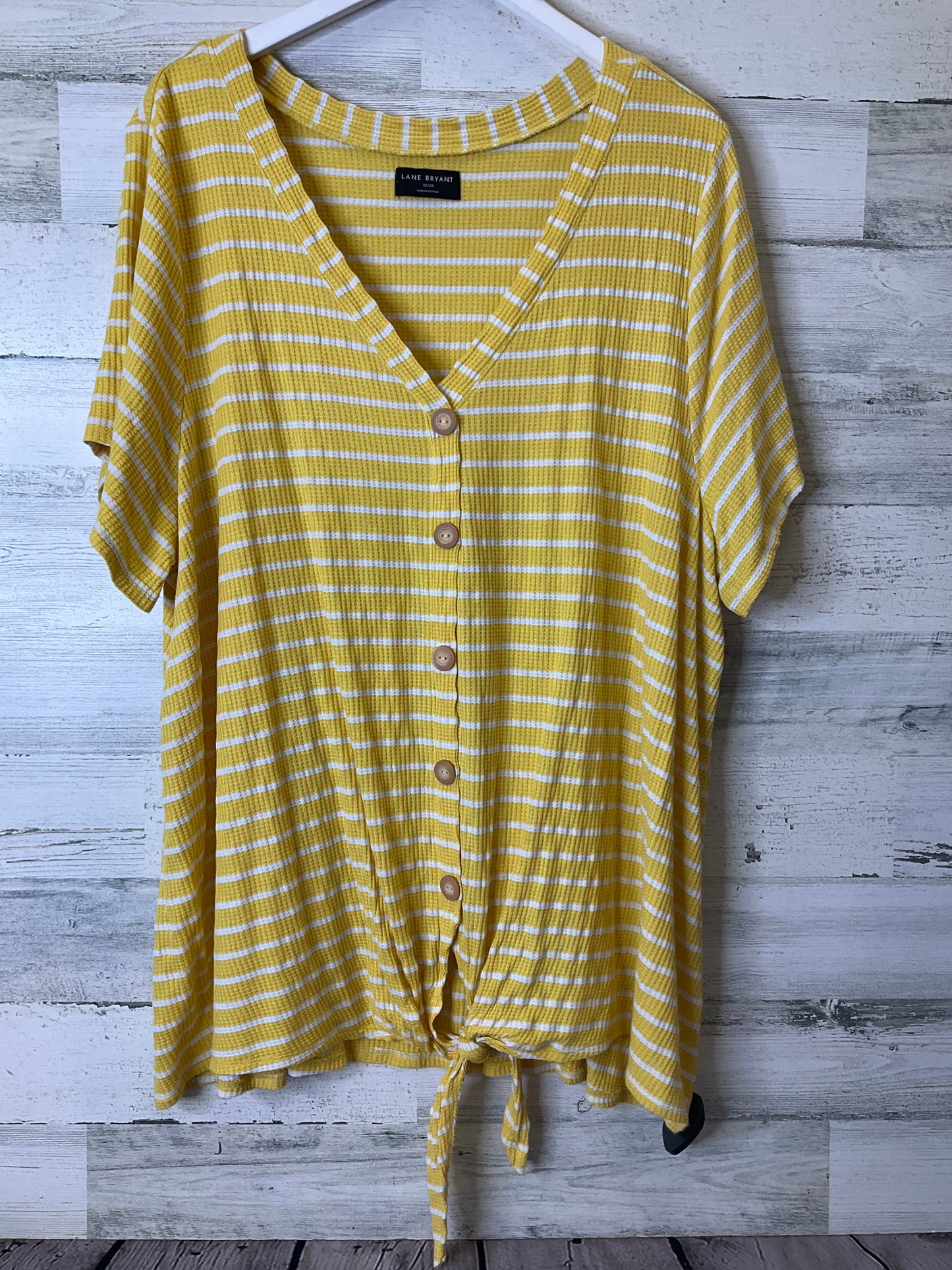 Top Short Sleeve By Lane Bryant  Size: 4x