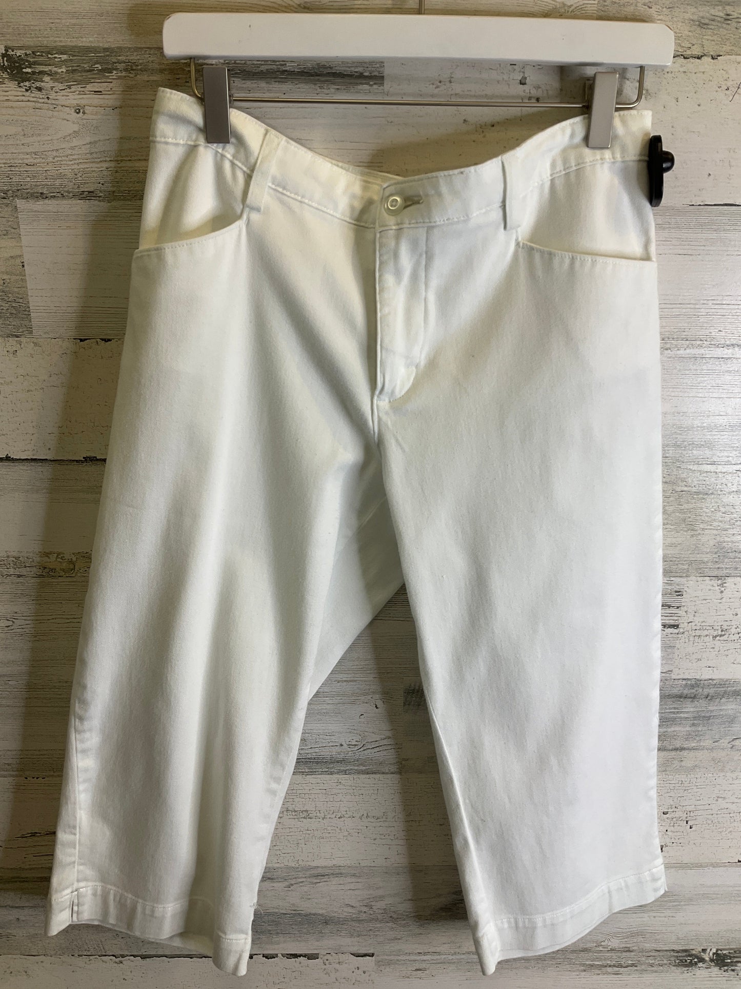 Capris By Lee In White, Size: 8