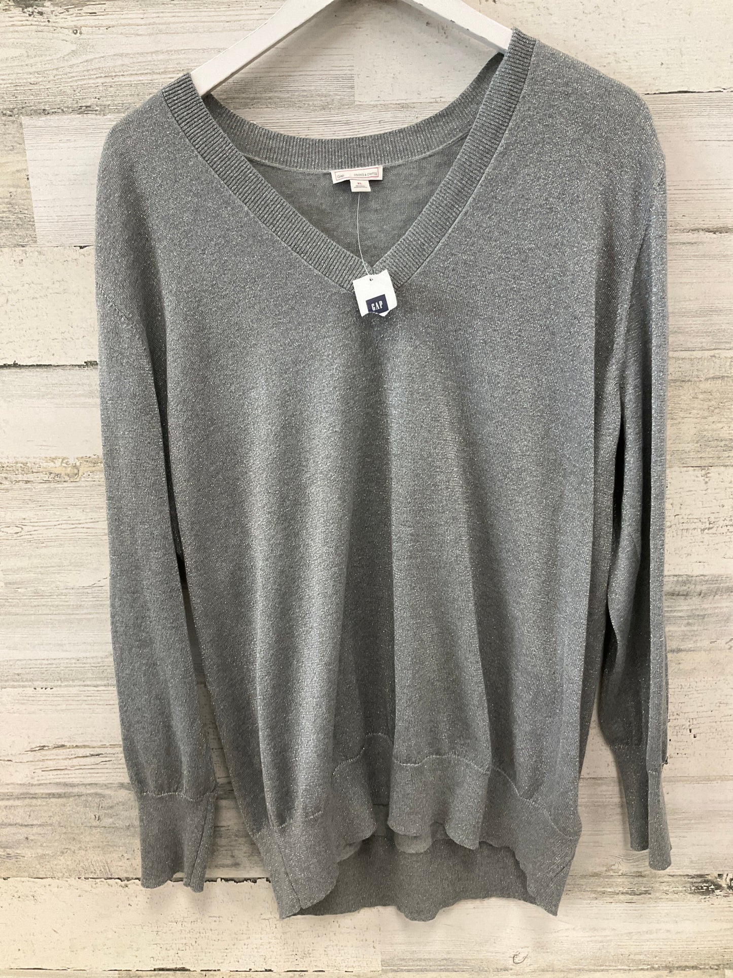 Top Long Sleeve By Gap In Silver, Size: Xl