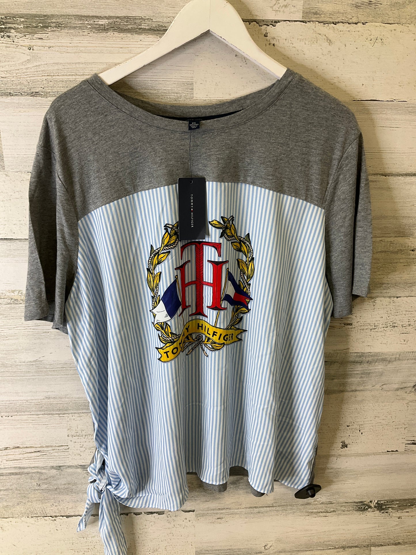 Top Short Sleeve By Tommy Hilfiger In Grey, Size: Xxl