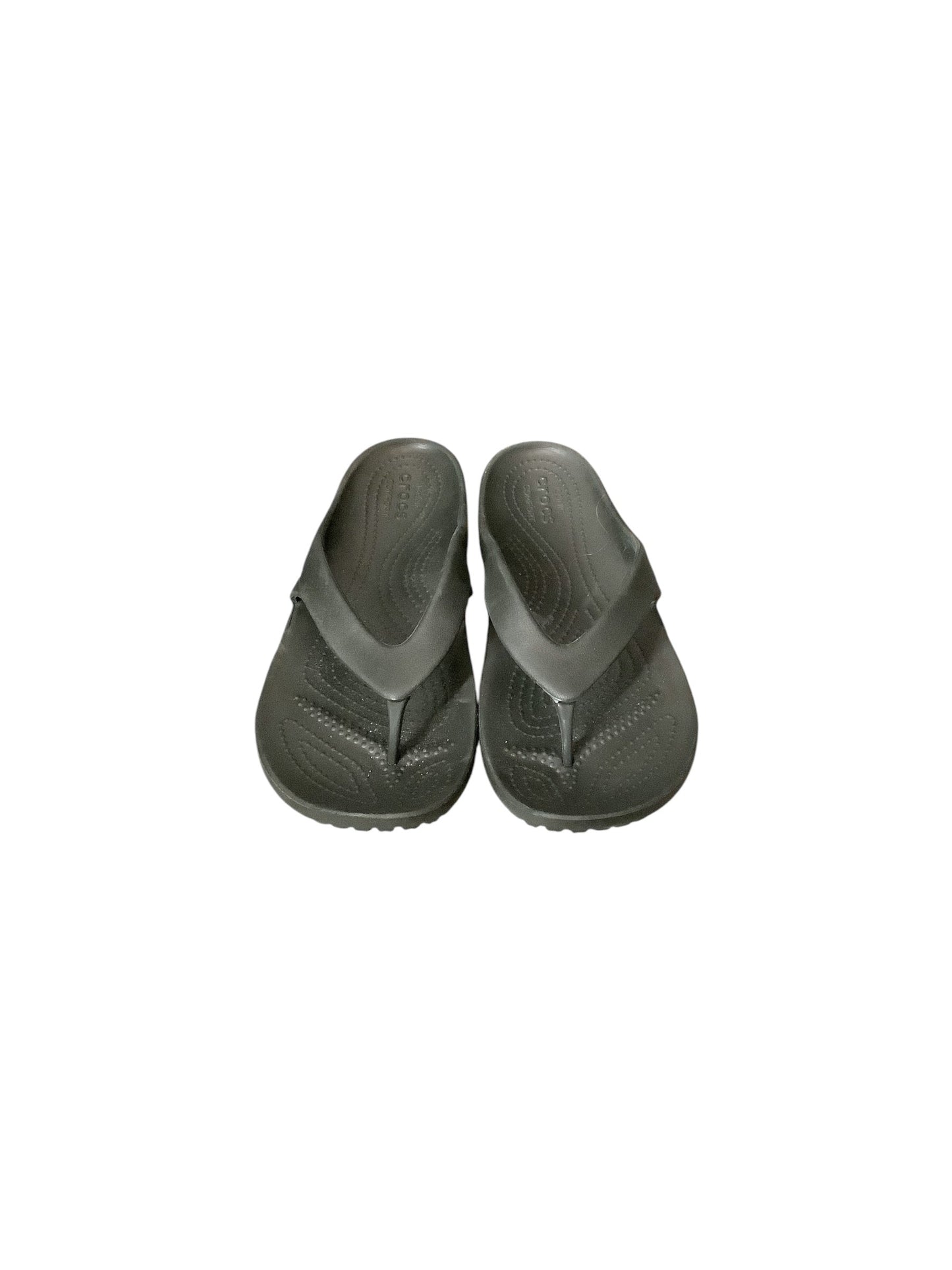 Sandals Flats By Crocs In Black, Size: 7