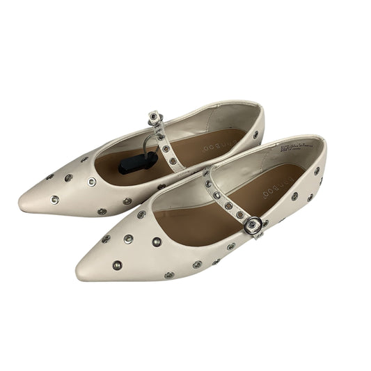 Shoes Flats By Bamboo In Cream, Size: 7.5