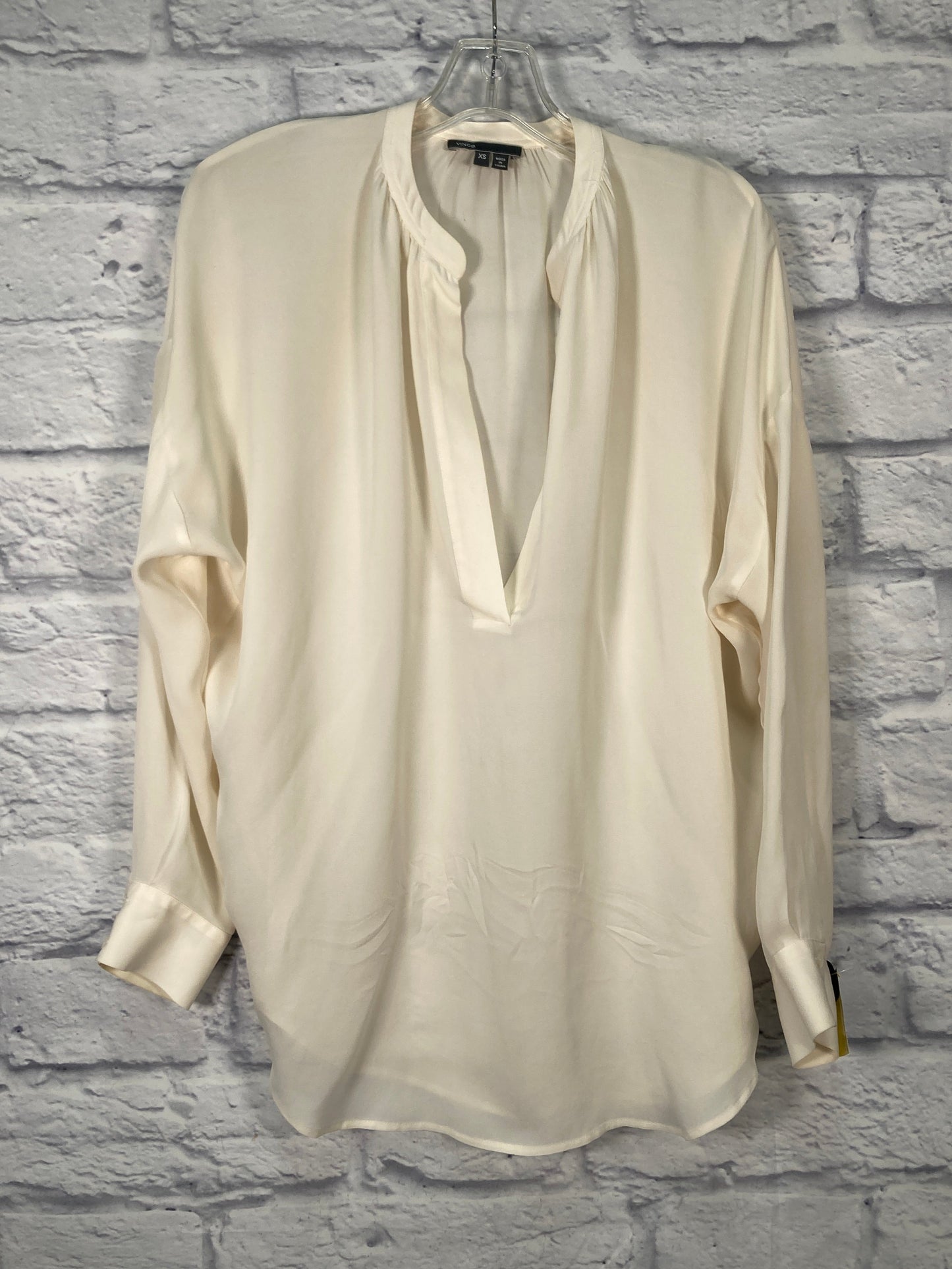 Blouse Long Sleeve By Vince In Cream, Size: Xs