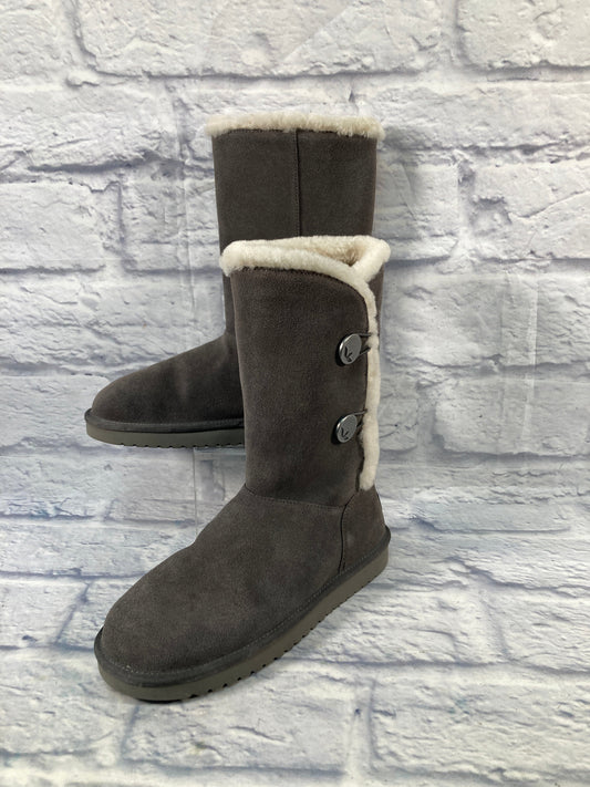 Boots Snow By Koolaburra By Ugg In Cream & Grey, Size: 8