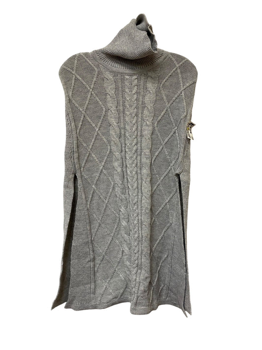 Poncho By Clothes Mentor In Grey, Size: S