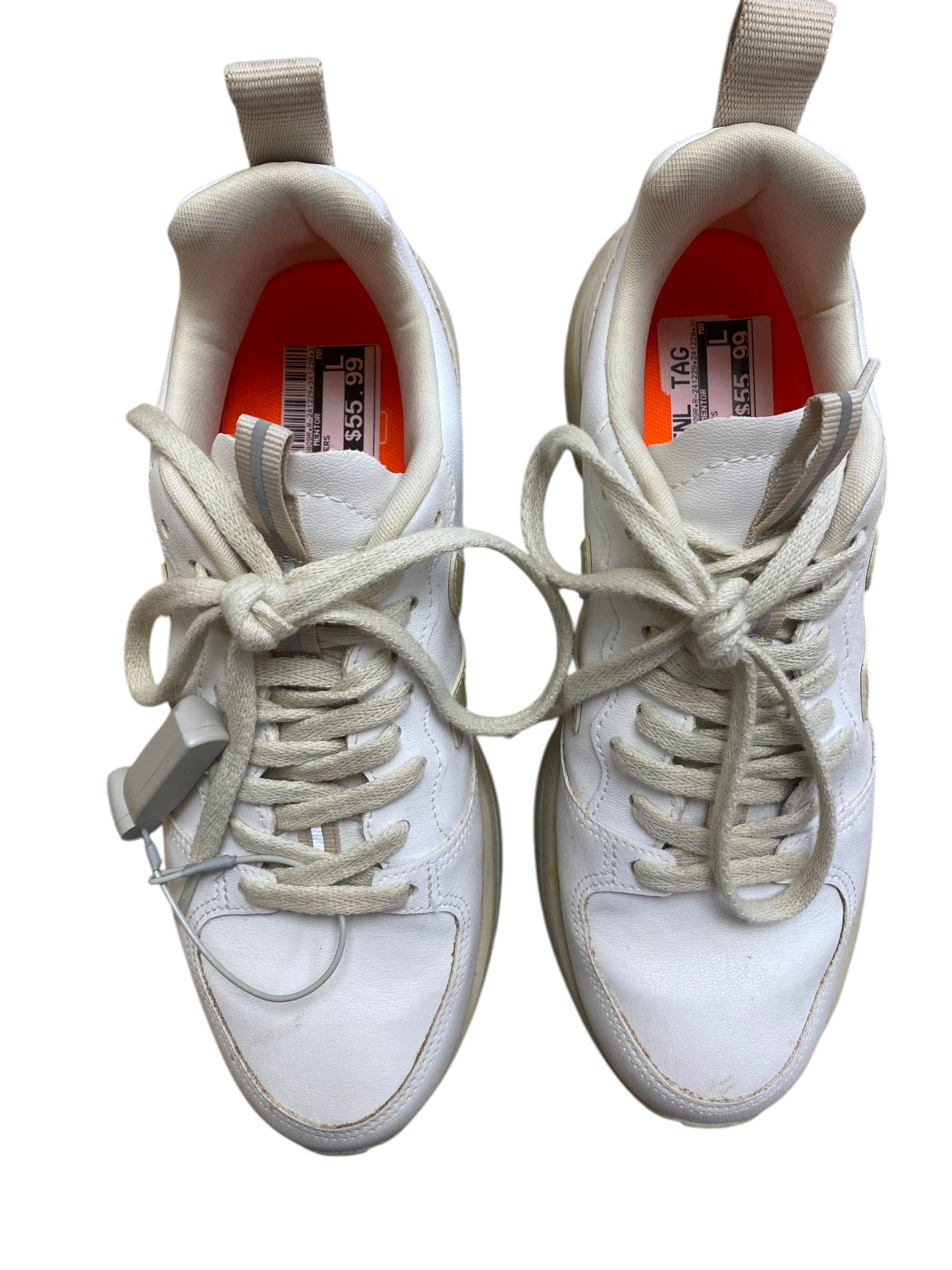 Shoes Sneakers By Clothes Mentor In White, Size: 9