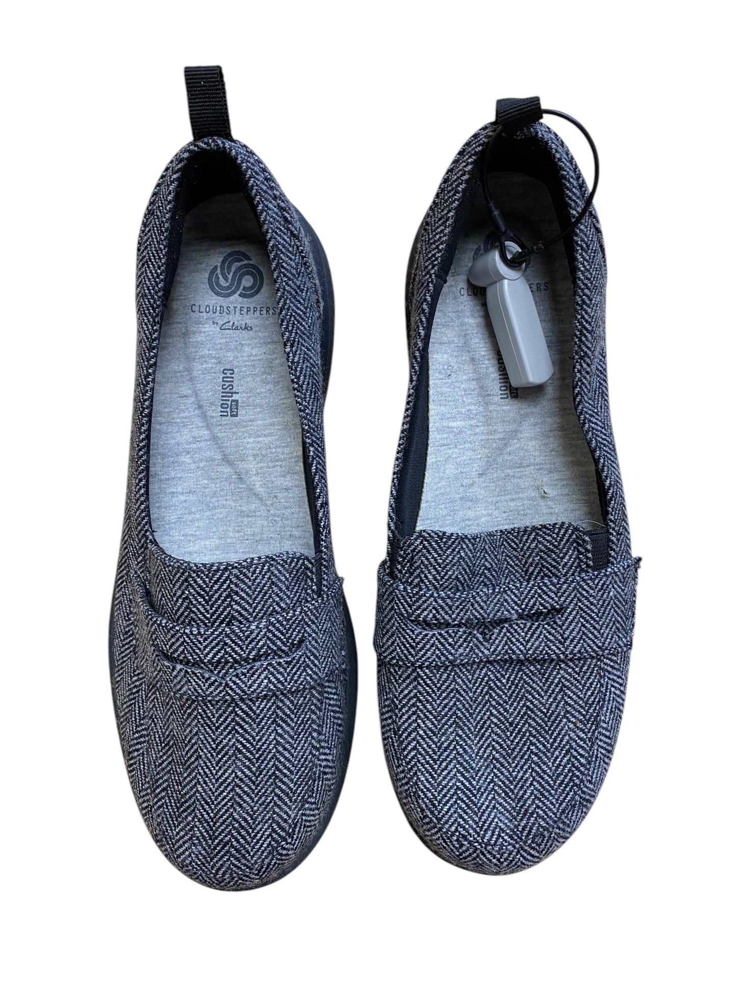 Shoes Flats By Clarks In Grey, Size: 7.5