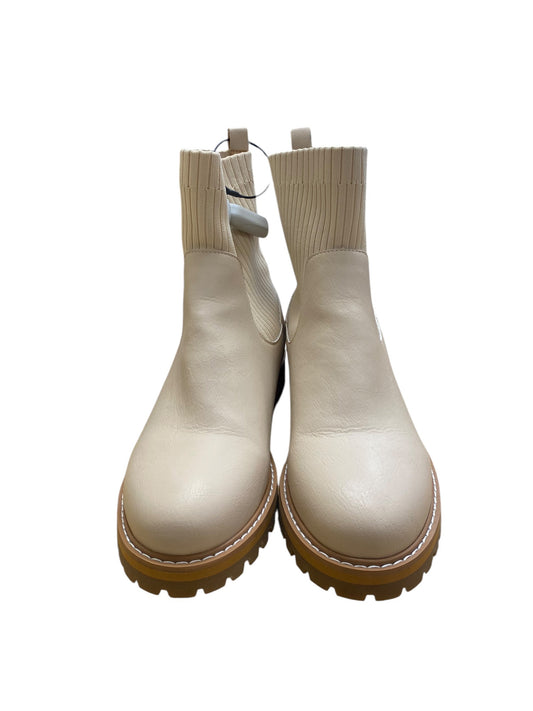 Boots Combat By Clothes Mentor In Cream, Size: 8.5