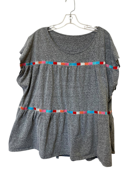 Top Short Sleeve By Clothes Mentor In Grey, Size: 2x