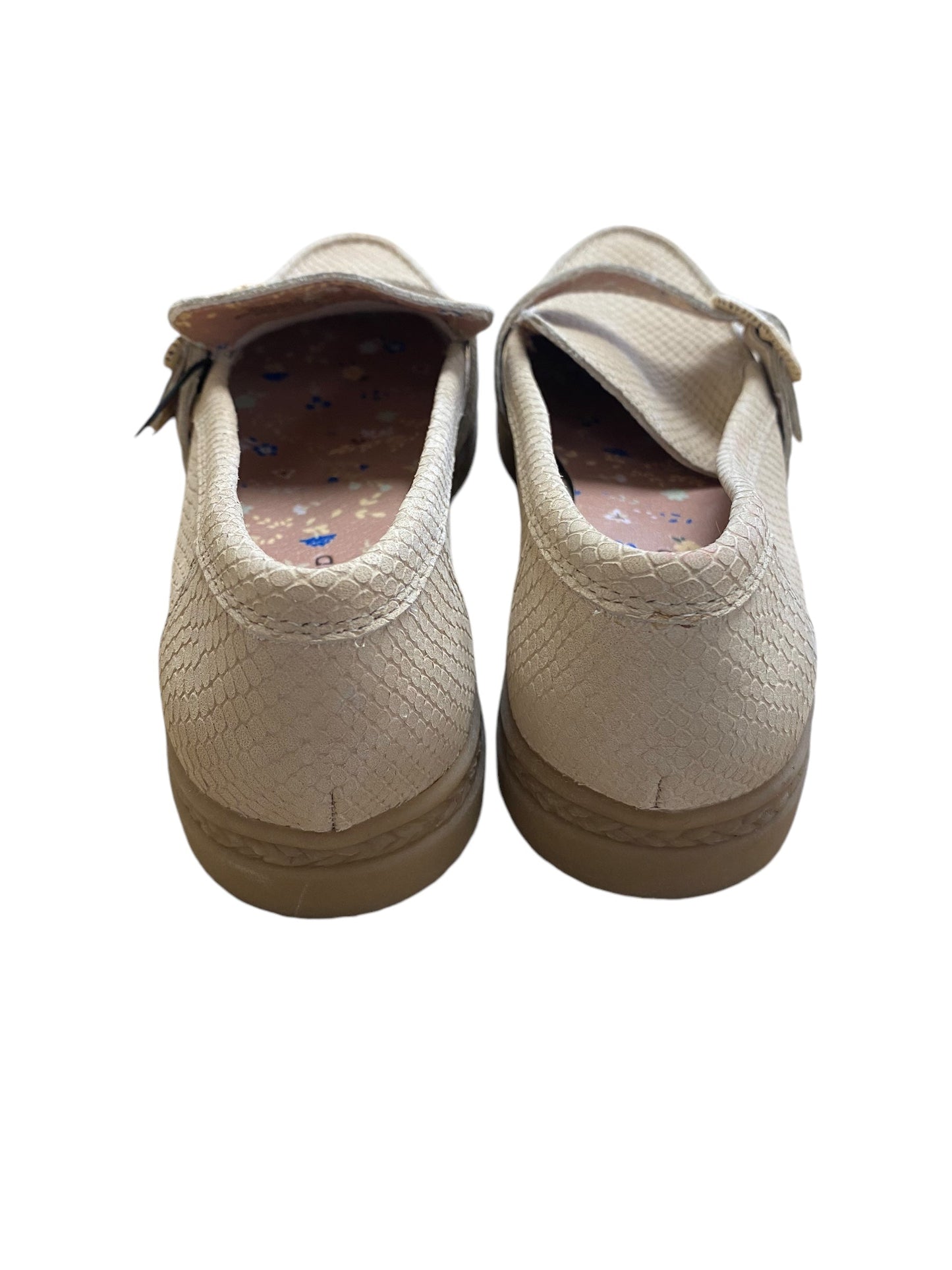 Shoes Flats By Lucky Brand In Cream, Size: 6